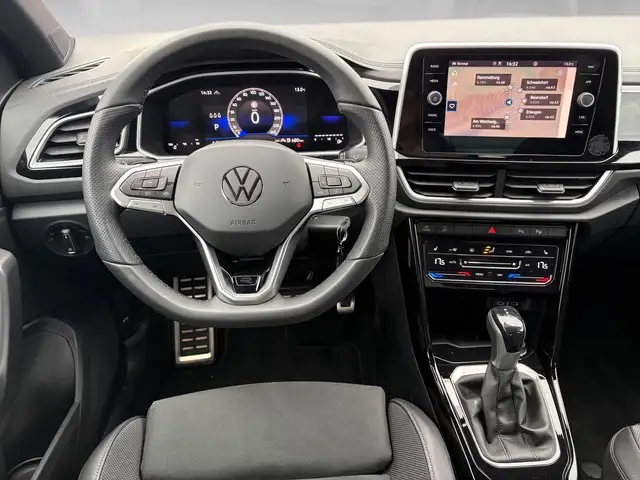 Volkswagen T-Roc view 7