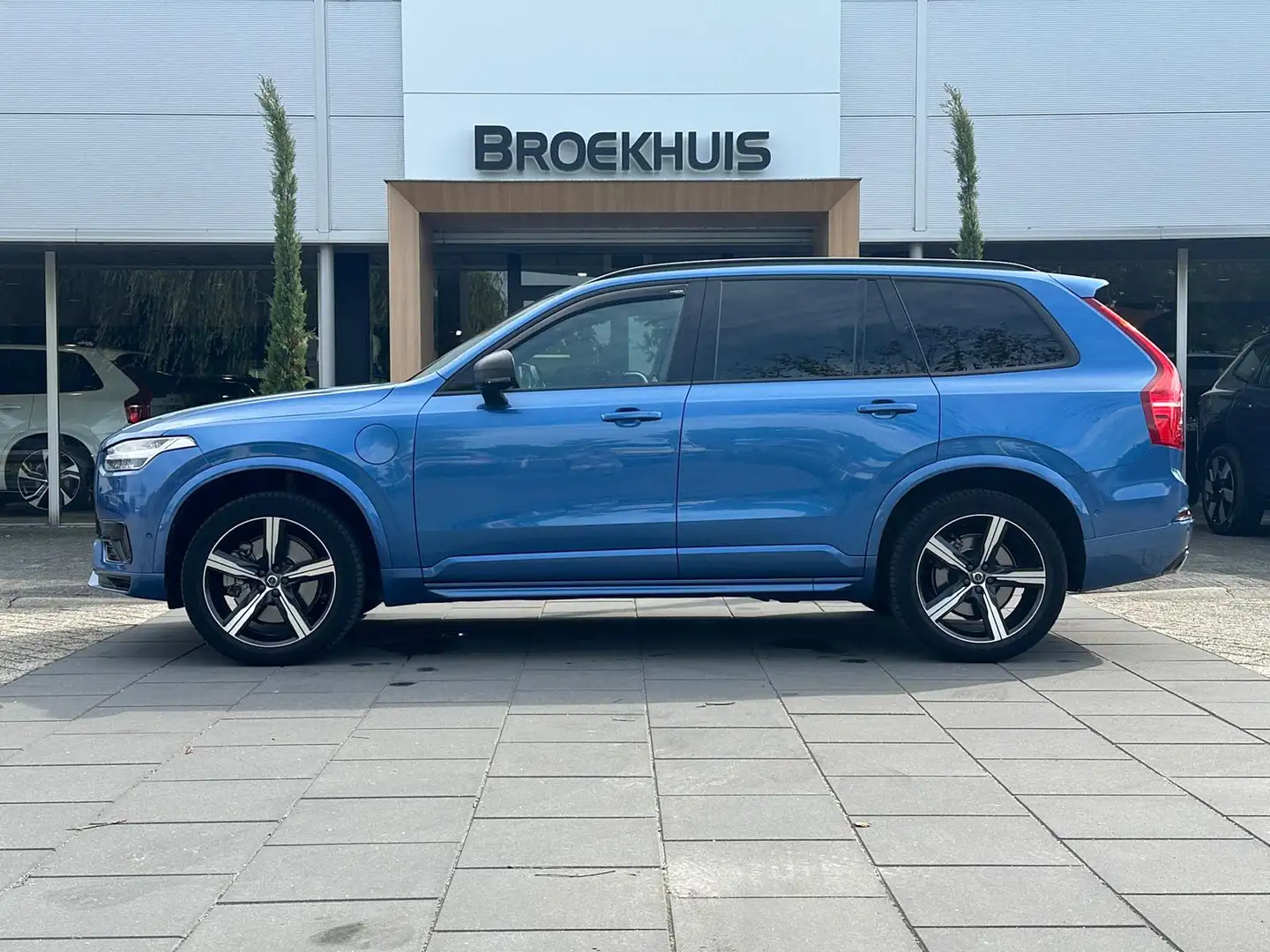 Volvo XC90 2.0 T8 Twin Engine AWD R-Design Blau - 2