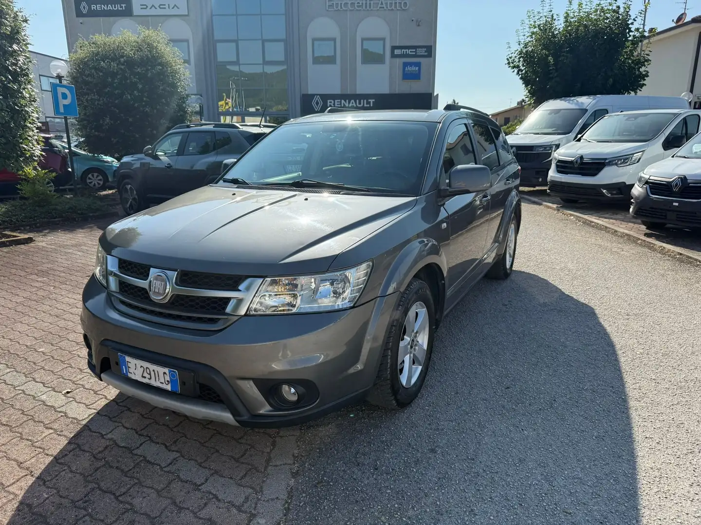 Fiat Freemont 2.0 mjt 16v 140cv Gris - 1