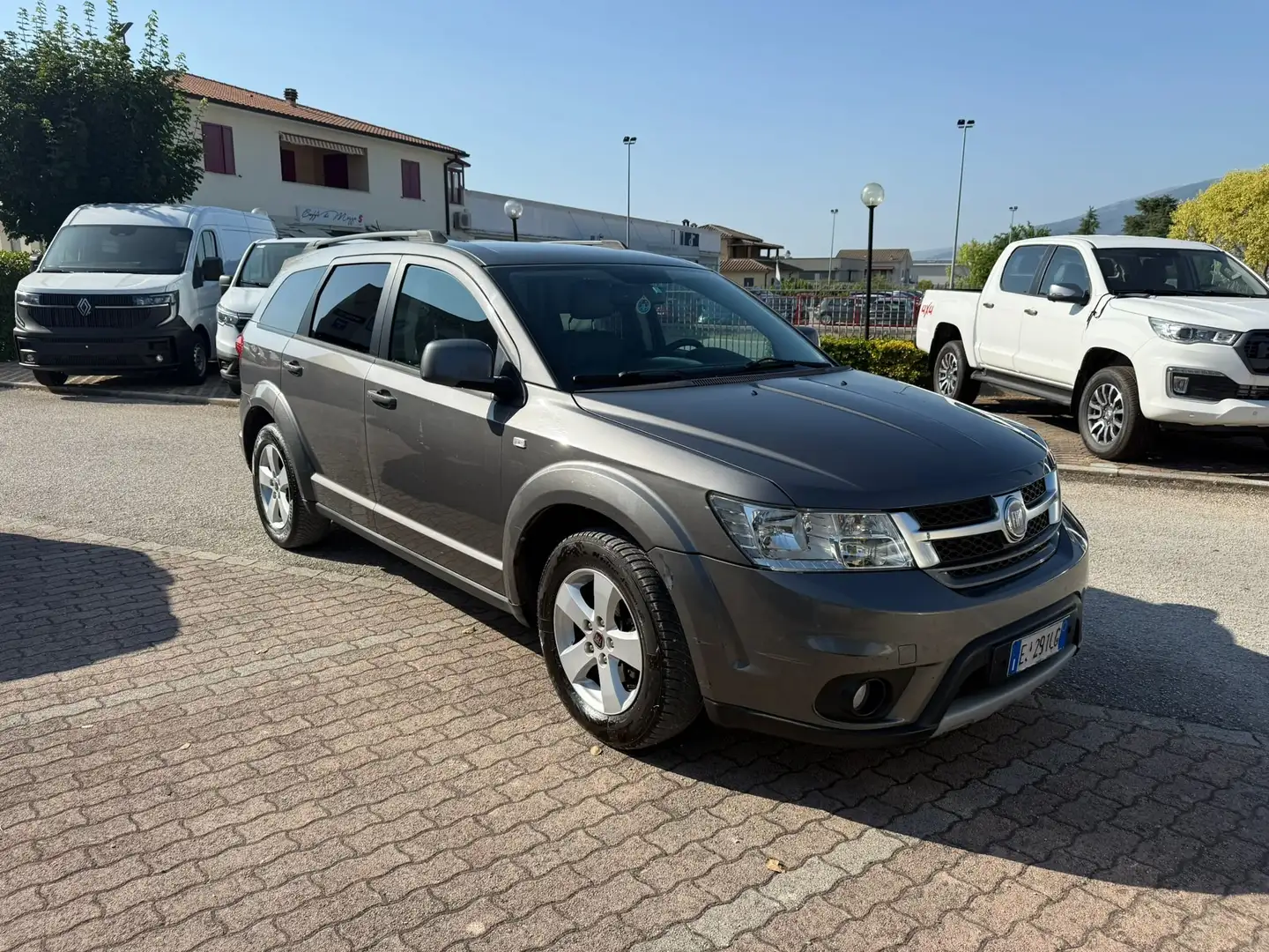 Fiat Freemont 2.0 mjt 16v 140cv Gris - 2