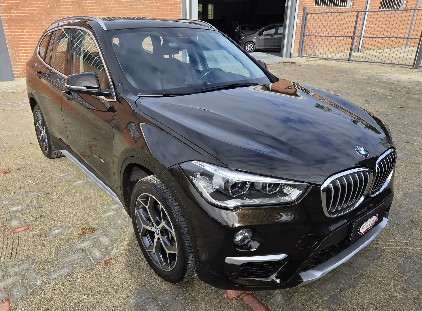 BMW X1 F48 sdrive18i xLine auto 135cv -UNICO PROPRIETARIO Marrone - 2