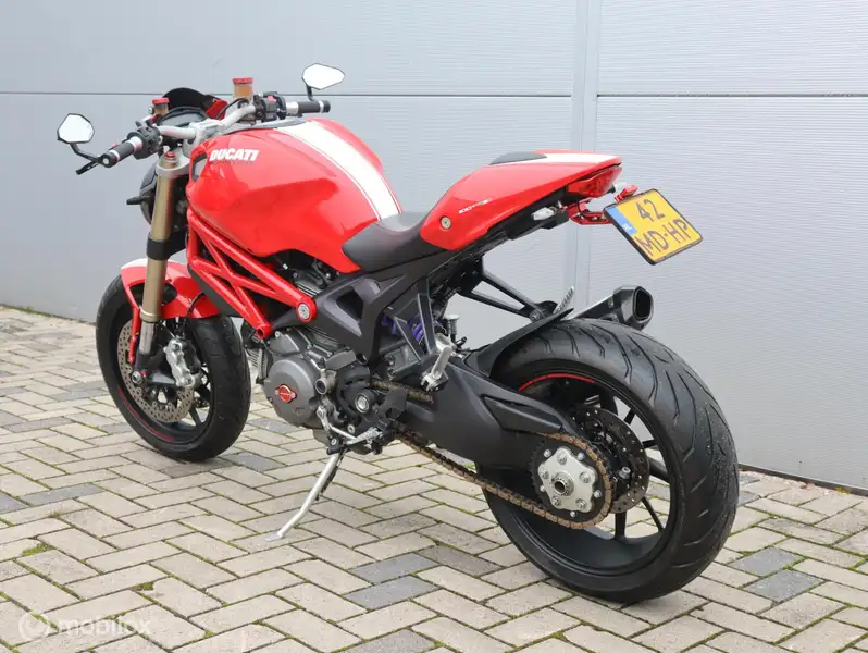 Ducati Monster 1100 - foto 3