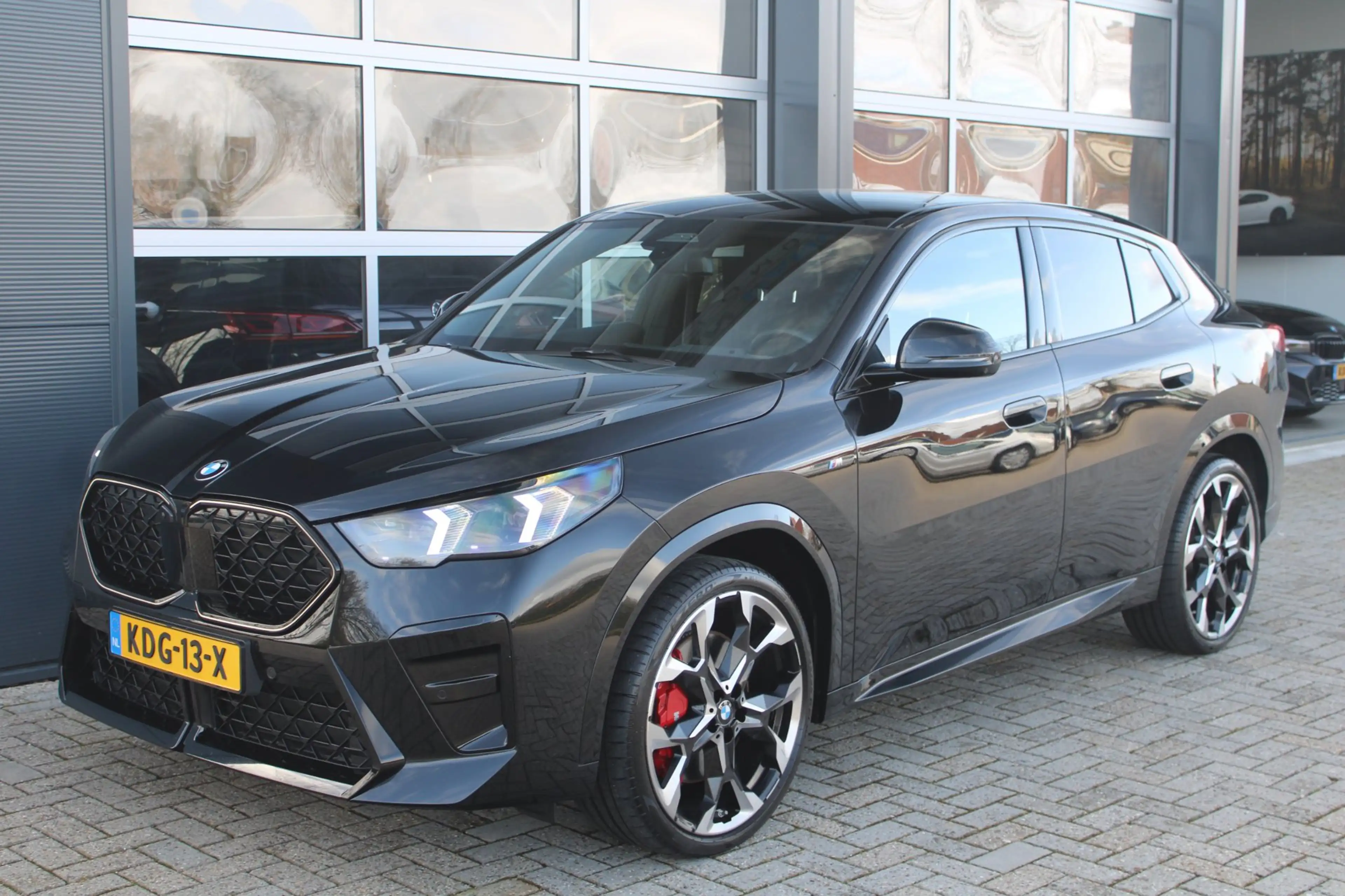 BMW X2 SDrive20i M-Sport Pro | Pano | HK | HUD | Memory | — photo 13