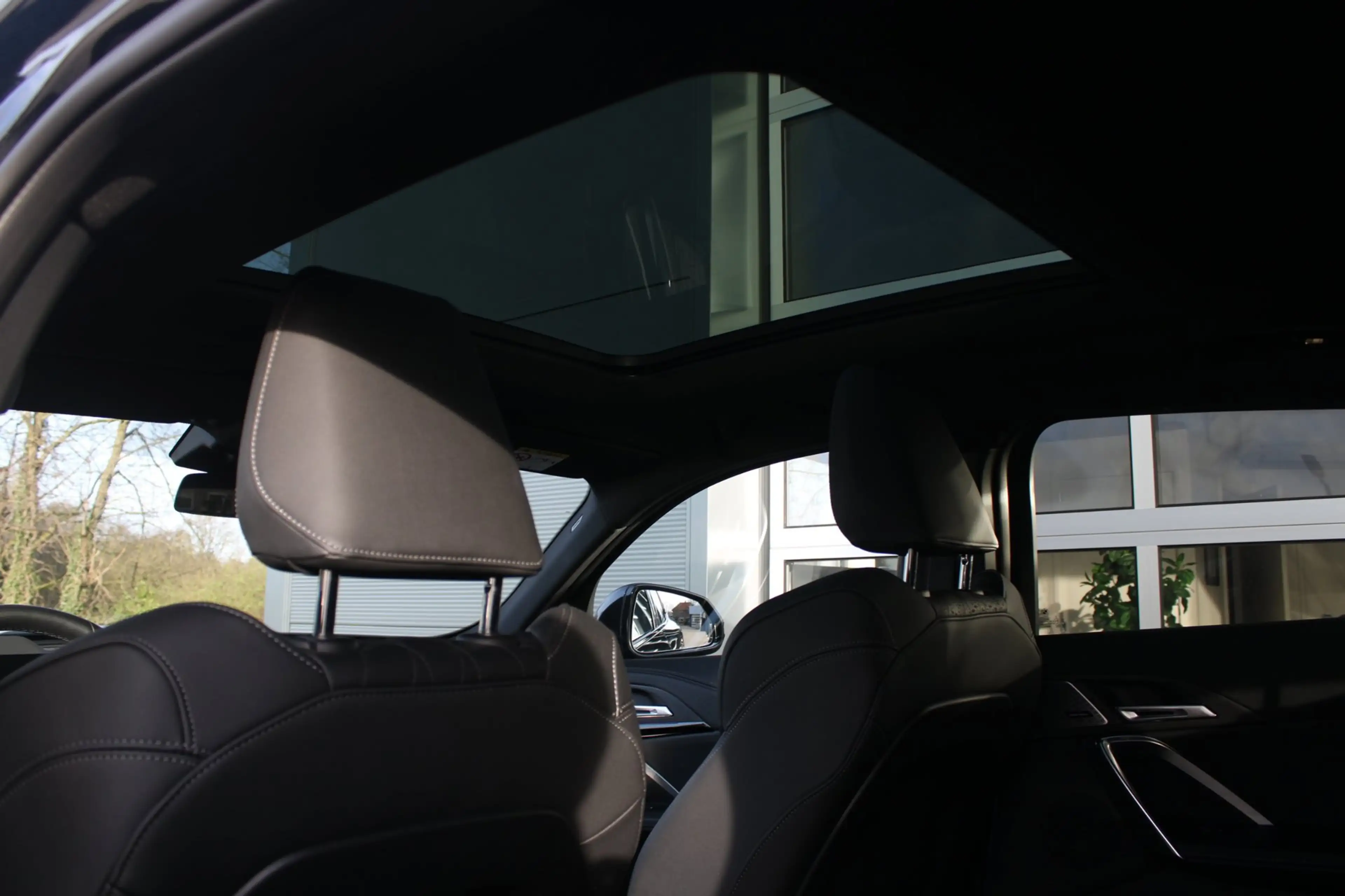 BMW X2 SDrive20i M-Sport Pro | Pano | HK | HUD | Memory | — photo 12
