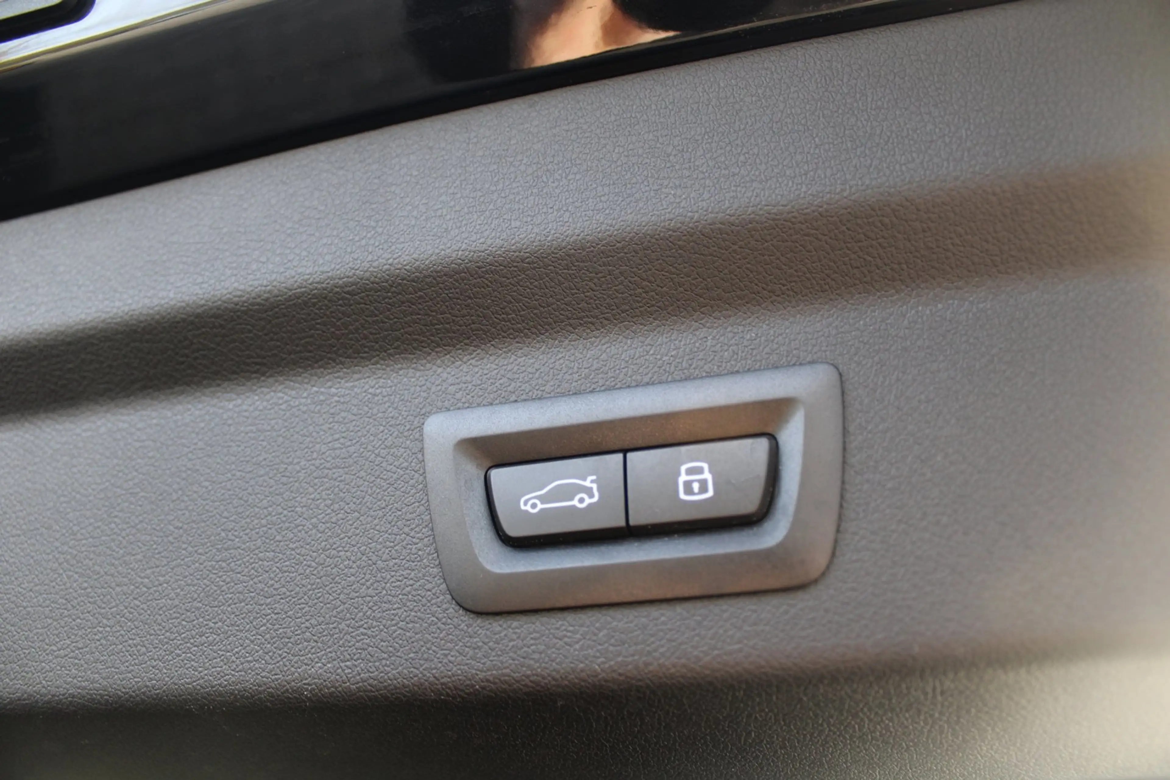BMW X2 SDrive20i M-Sport Pro | Pano | HK | HUD | Memory | — photo 20