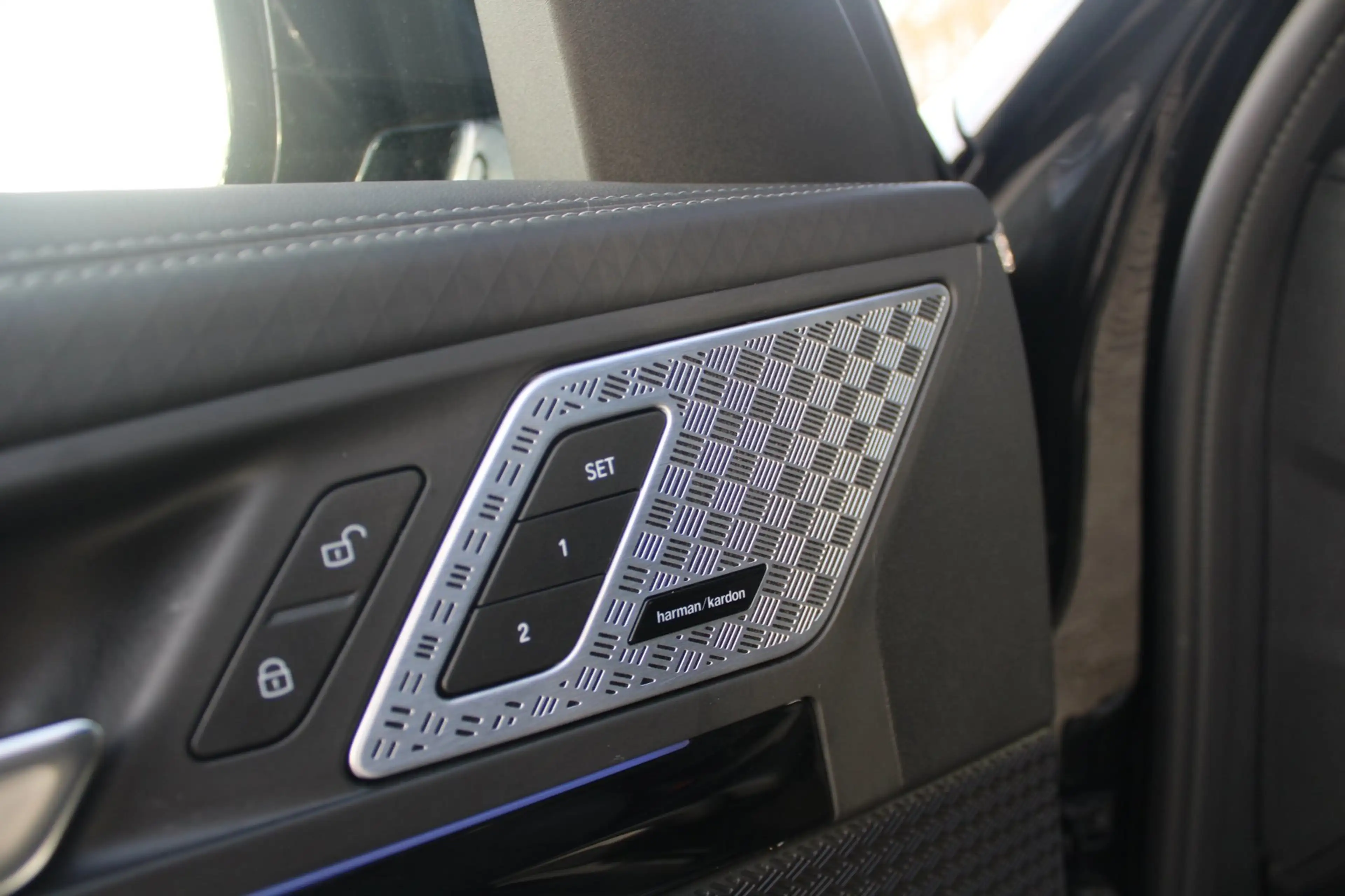 BMW X2 SDrive20i M-Sport Pro | Pano | HK | HUD | Memory | — photo 9