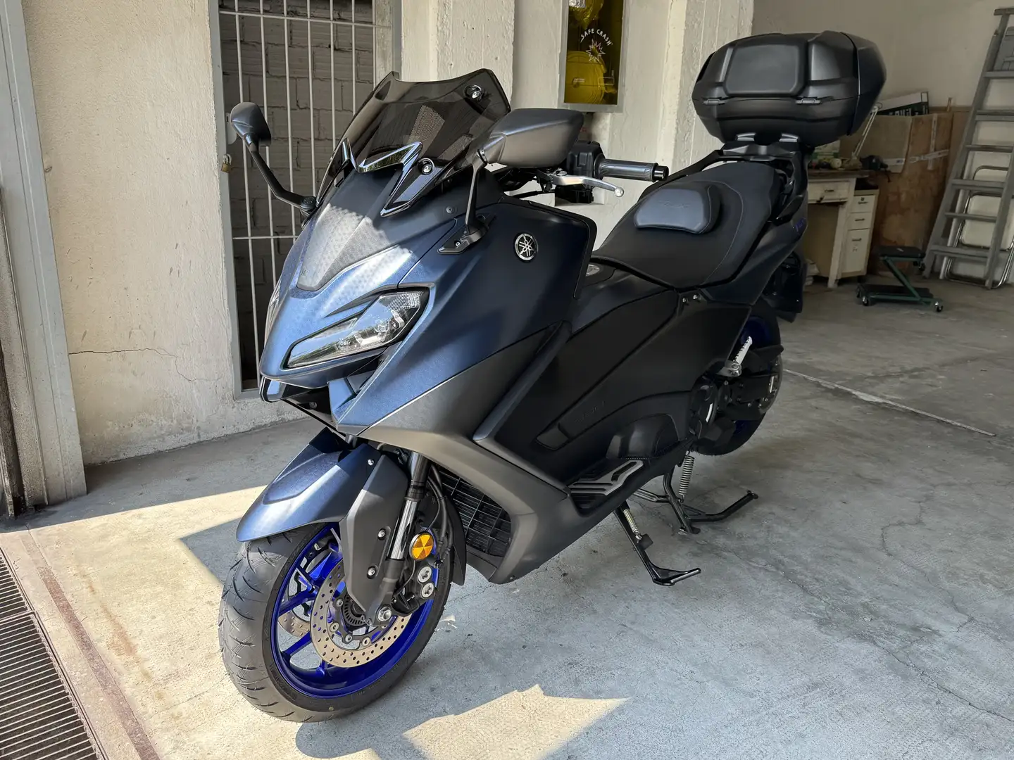 Yamaha TMAX 560 modello 2022-2024 (penultimo) - 1