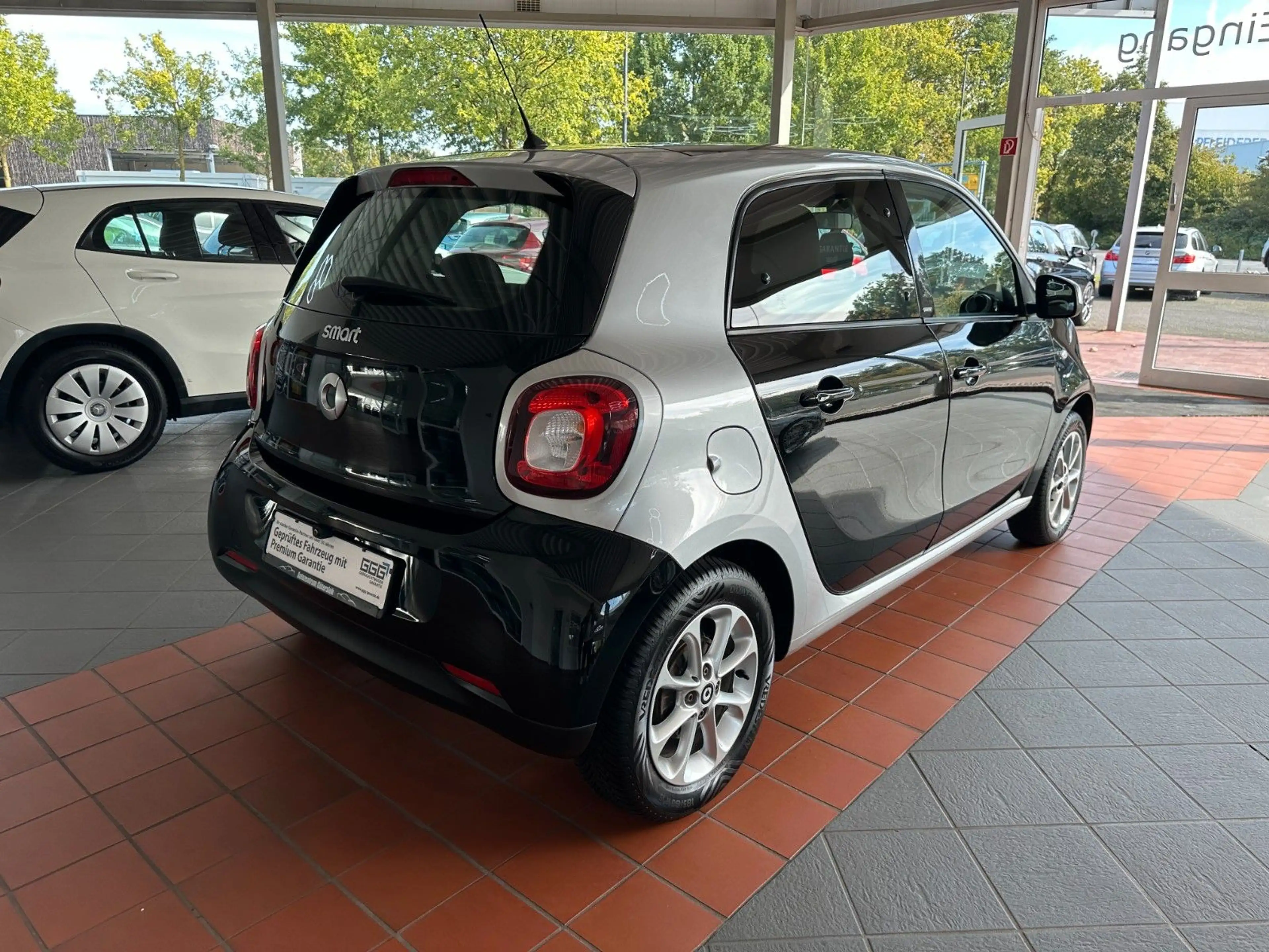 smart forFour forfour* PANORAMA / R.KAMERA / GARANTIE* — photo 3