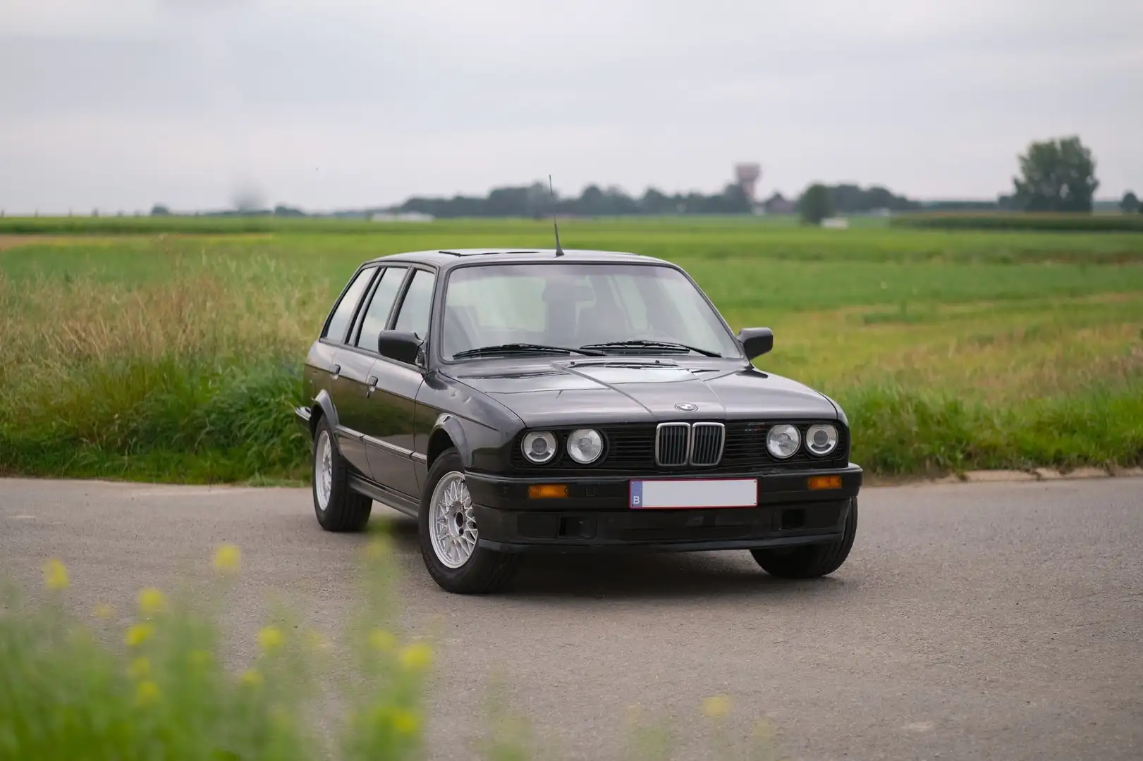 BMW 320 320i touring - 2