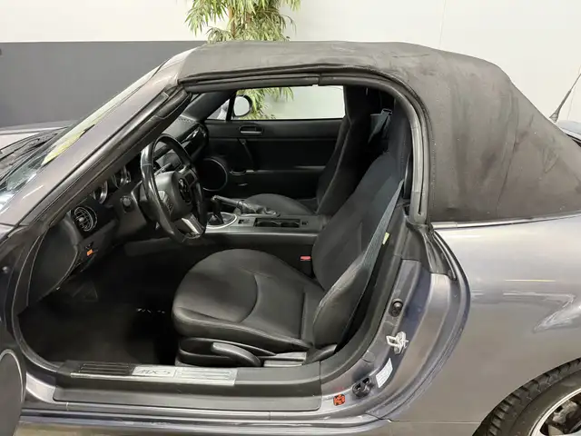 Mazda MX-5 view 12
