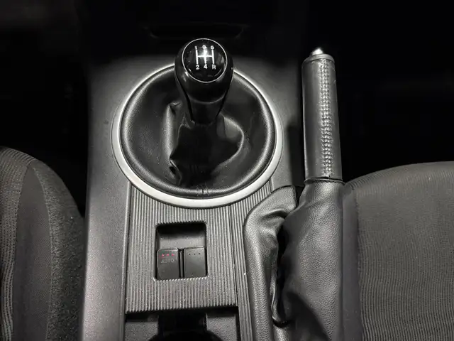 Mazda MX-5 view 15