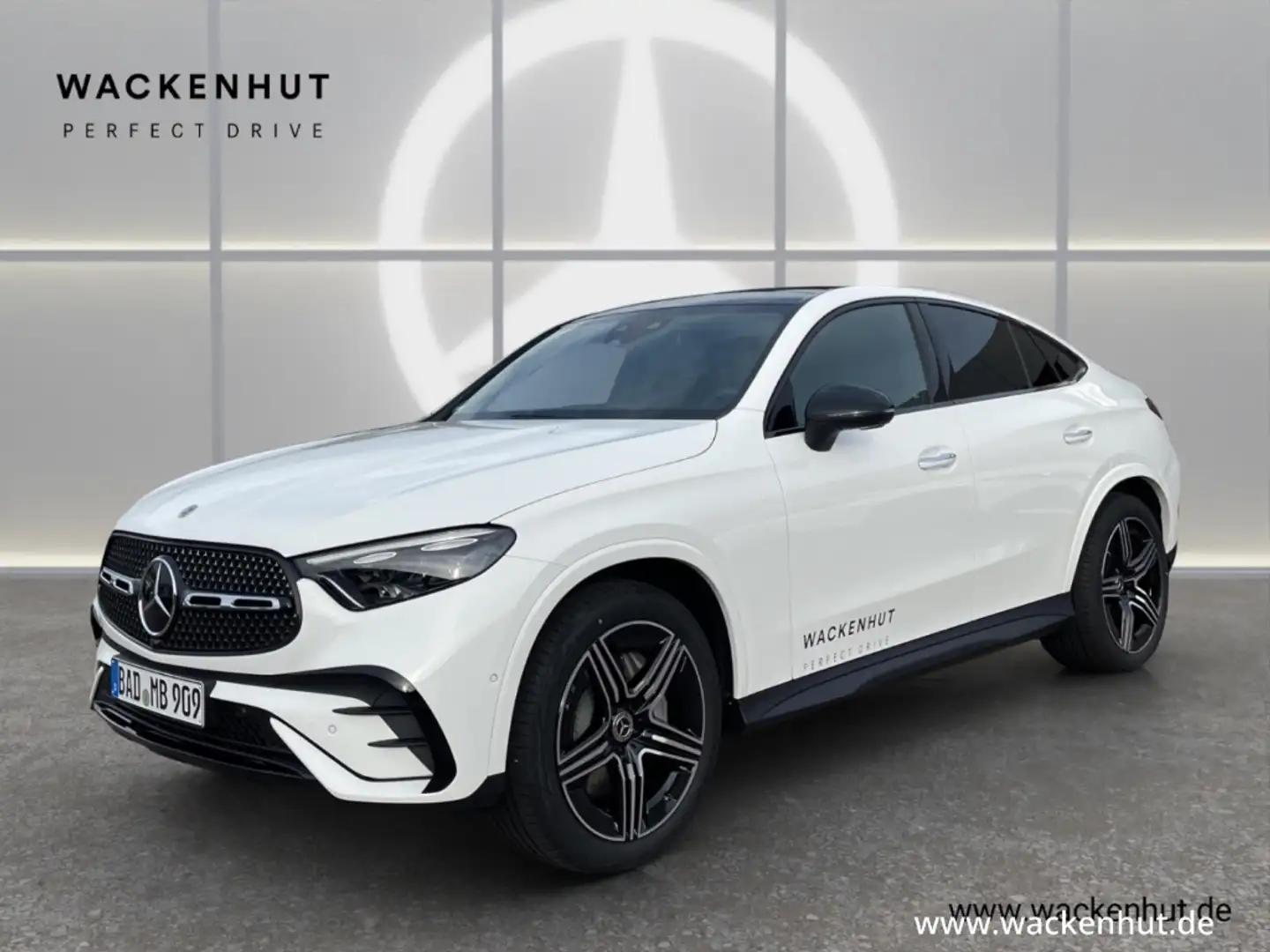 Mercedes-Benz GLC 300 d COUPE 4M EDITION AMG NIGHT DISTR AHK PANO Weiß - 1