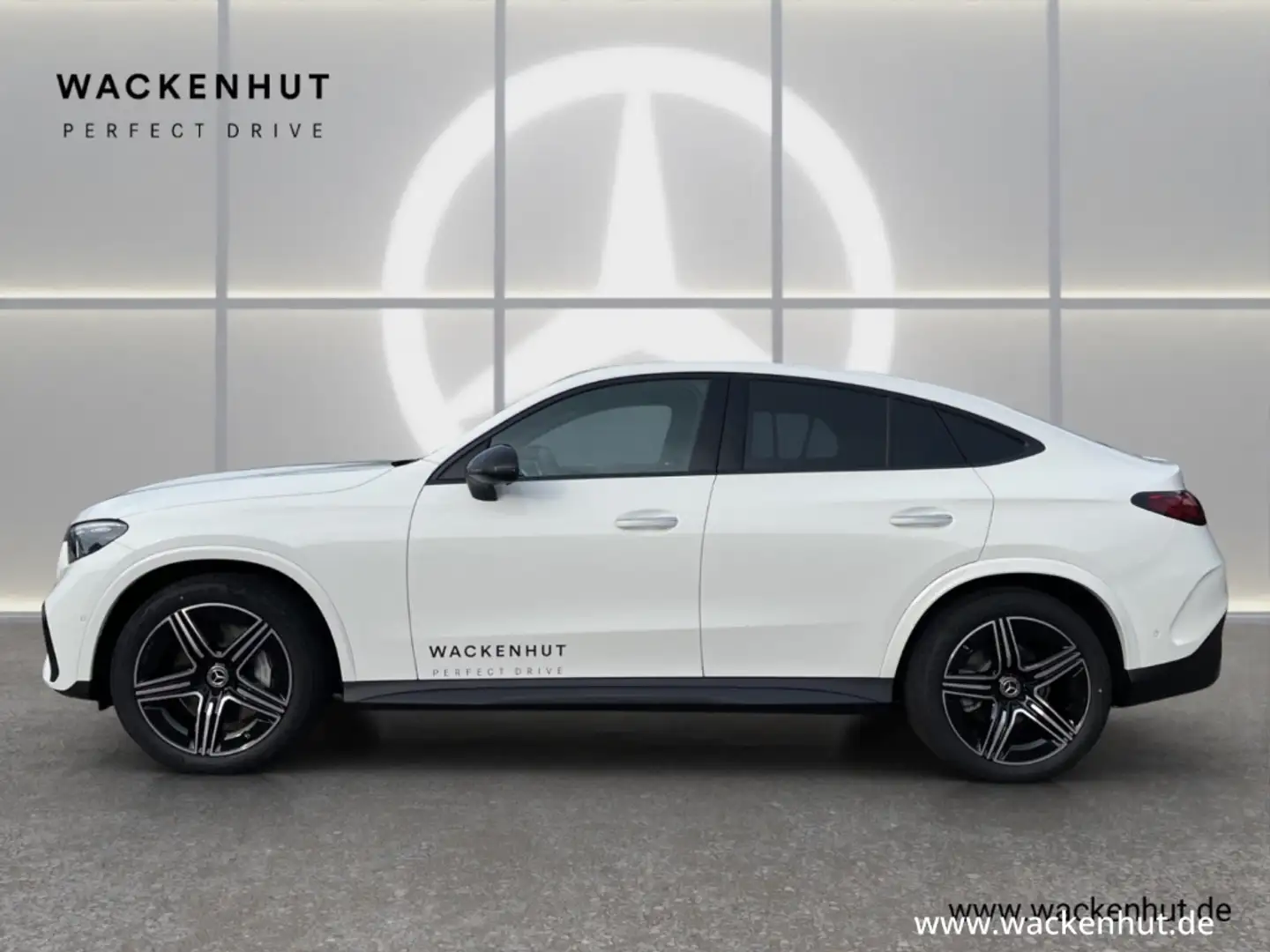 Mercedes-Benz GLC 300 d COUPE 4M EDITION AMG NIGHT DISTR AHK PANO Weiß - 2