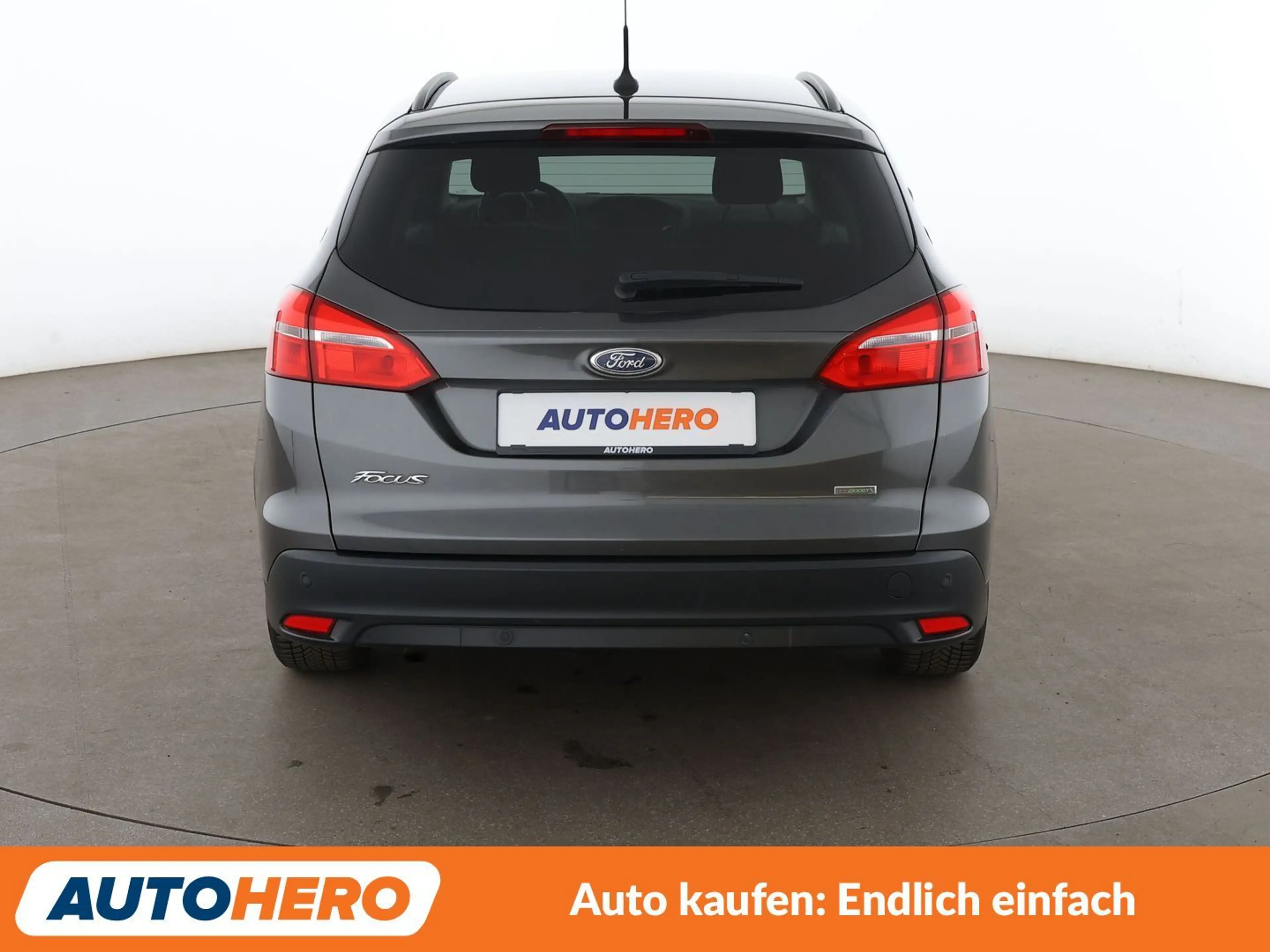 Ford Focus 1.0 EcoBoost Business*NAVI*TEMPO*PDC*SHZ*KLIMA* — photo 5