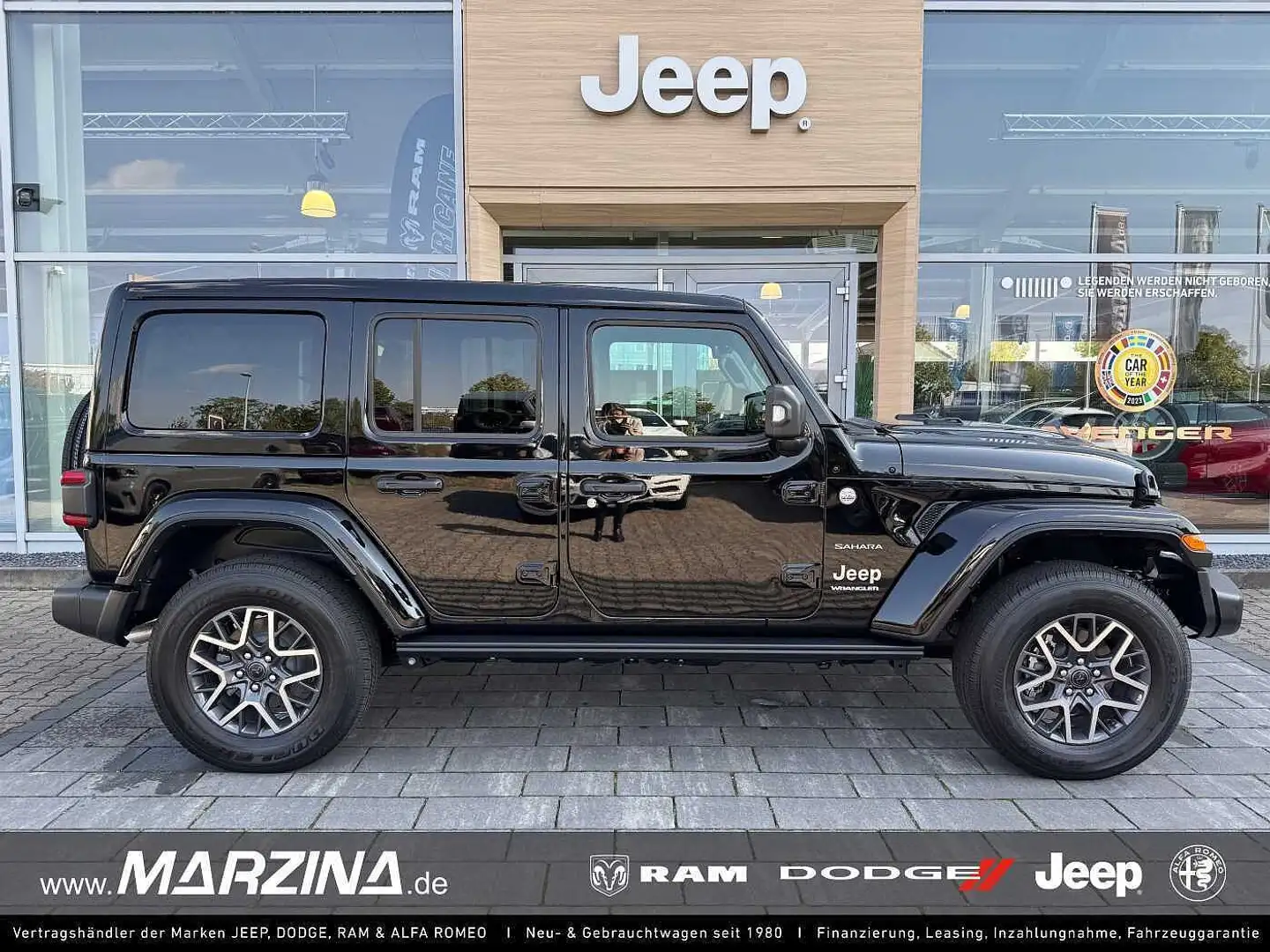 Jeep Wrangler 2.0 Unlim. Sahara MY24 SKY One Touch Чорний - 1