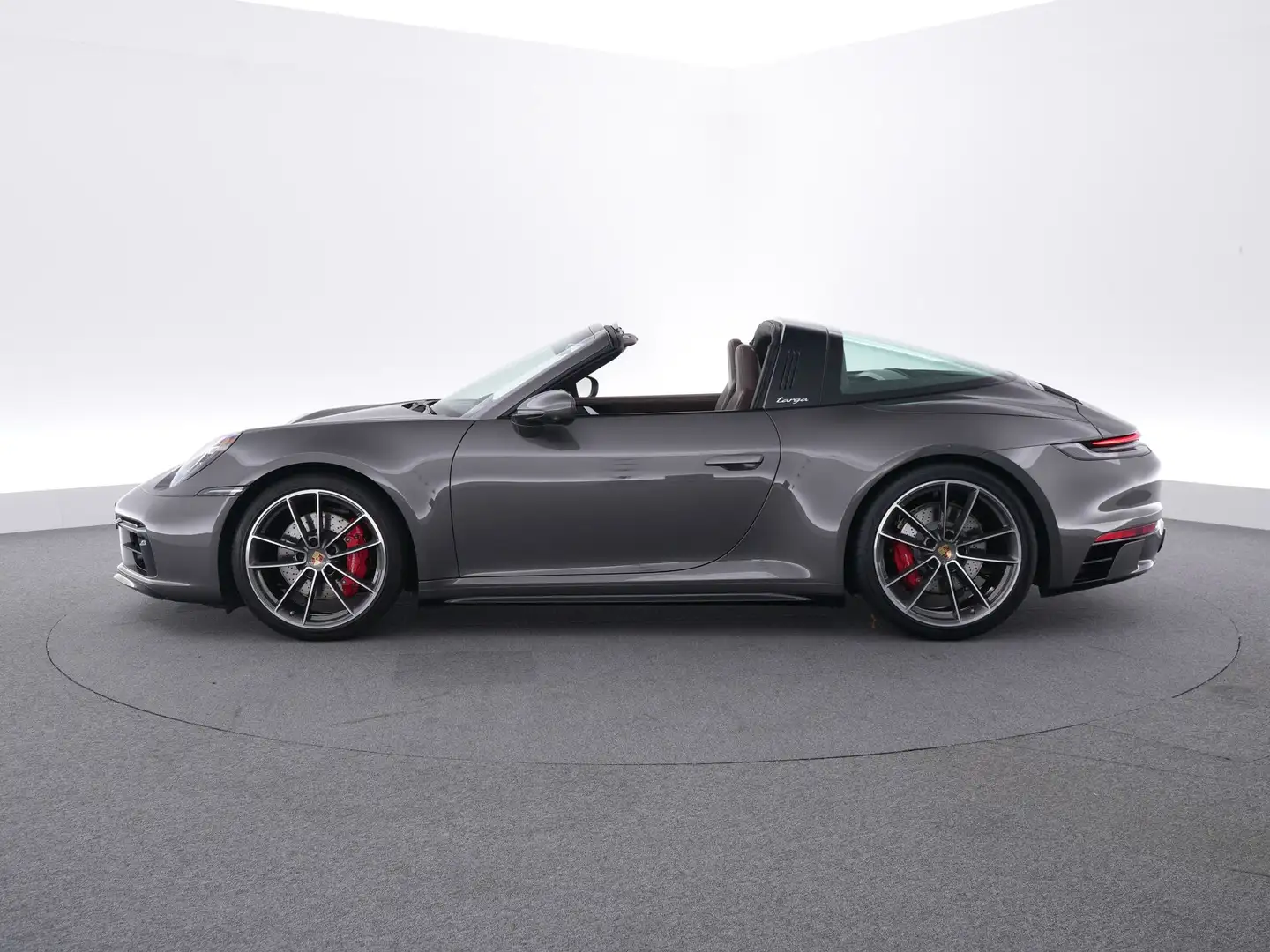 Porsche 992 Targa 4S Gris - 2
