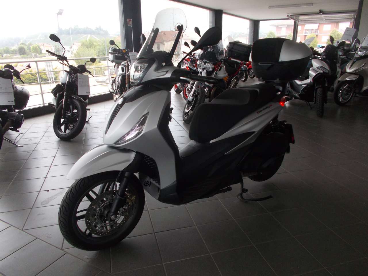 Piaggio Beverly 300 SPORT asr
