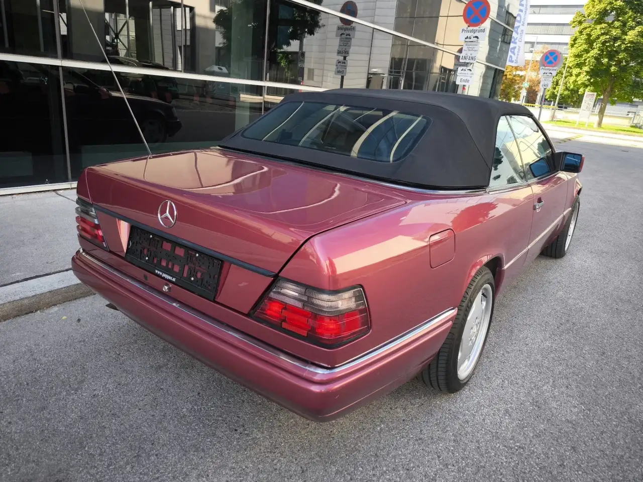 Mercedes-Benz Baureihe 124 E200 Cabrio, foto 10