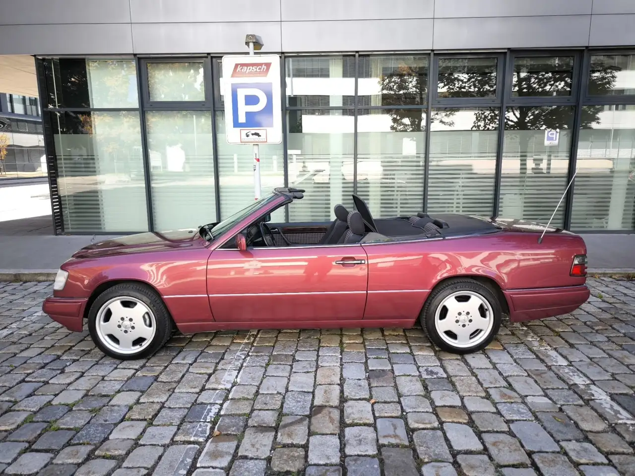 Mercedes-Benz Baureihe 124 E200 Cabrio, foto 5