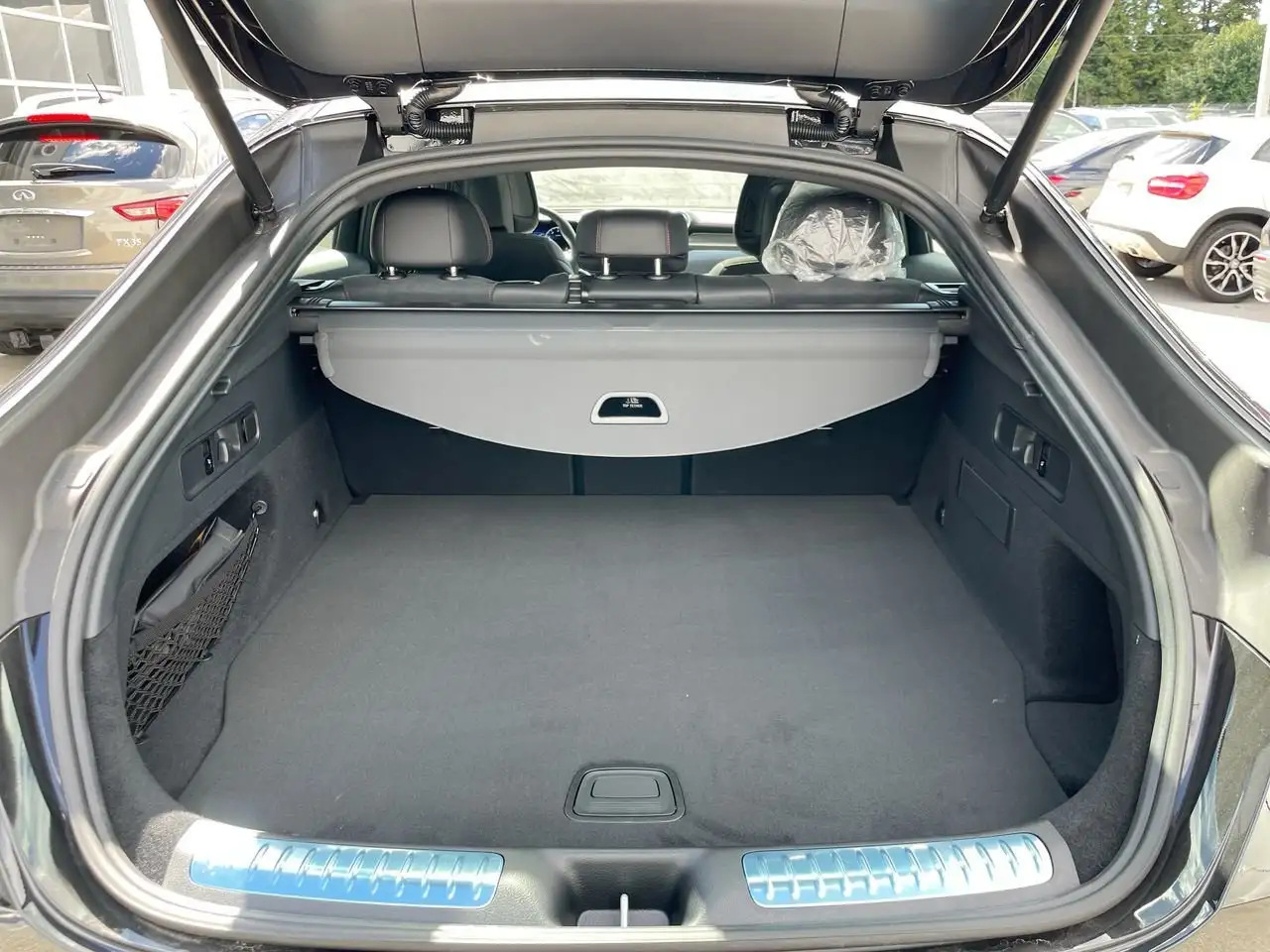Mercedes-Benz GLC photo Mercedes-Benz GLC