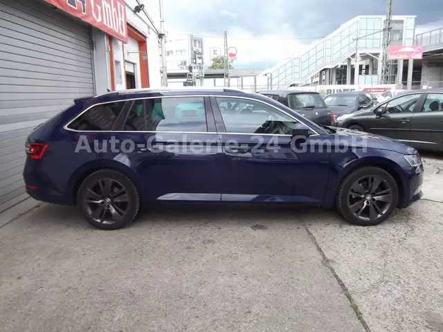 Skoda Superb view 9