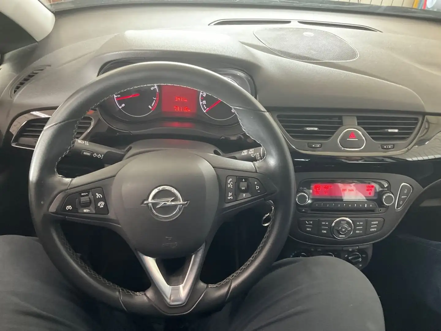 Opel Corsa 1.2 B-Color Grau - 1