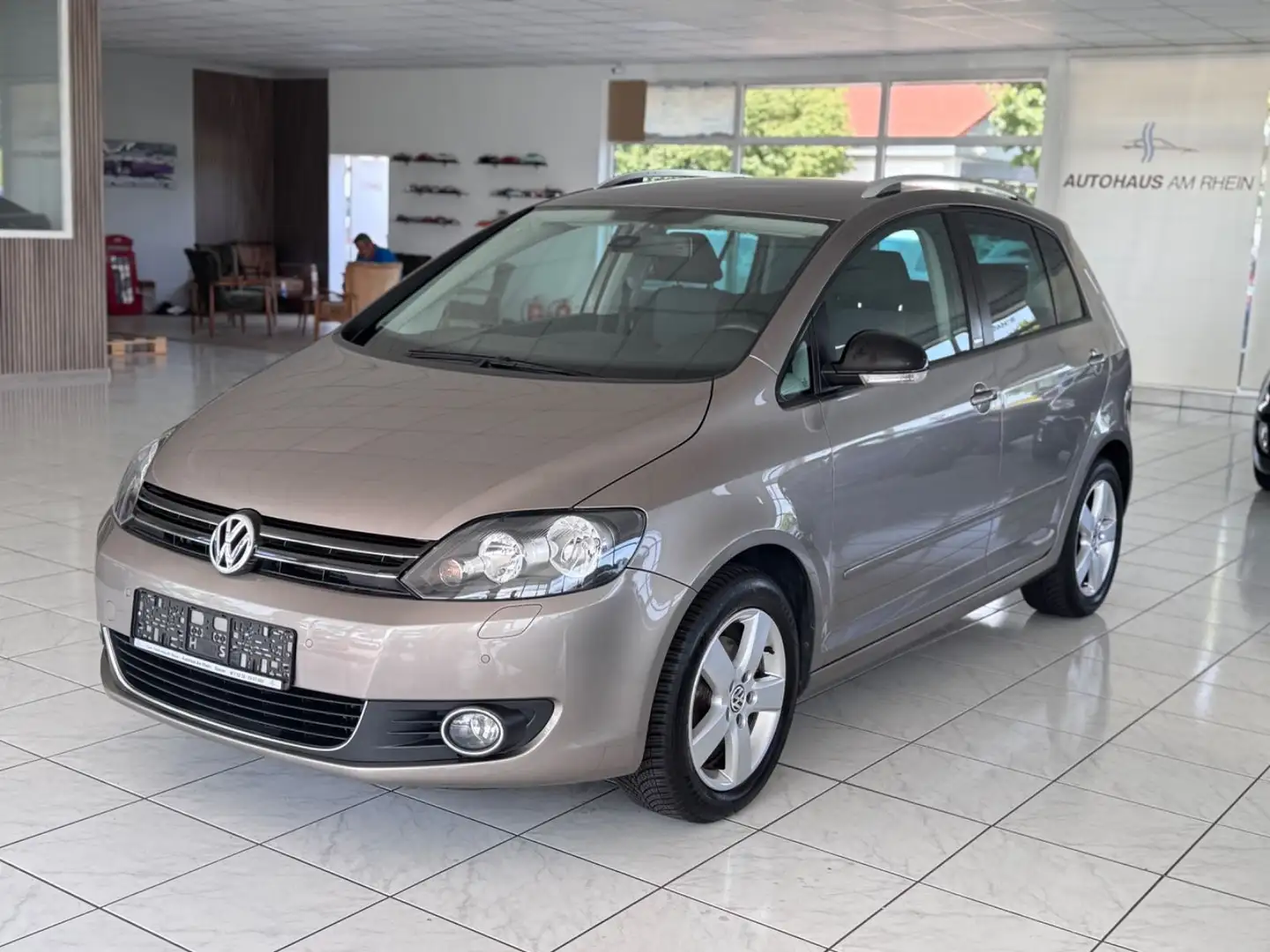 Volkswagen Golf Plus VI Style+Sitzh+Tempomat+PDC+AHK Marrone - 2