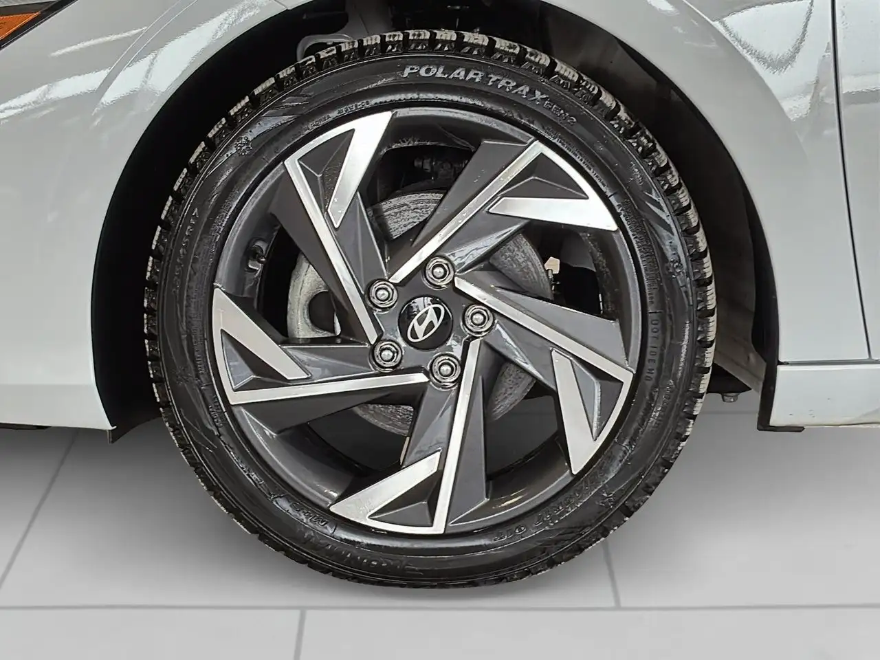 Hyundai ELANTRA снимка Hyundai ELANTRA