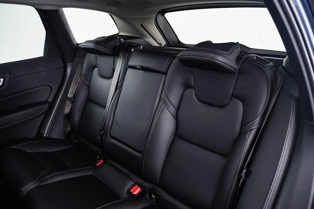 Volvo XC60 2.0 T6 Plug-in hybrid AWD Inscription Trekhaak P, миниатюра 19