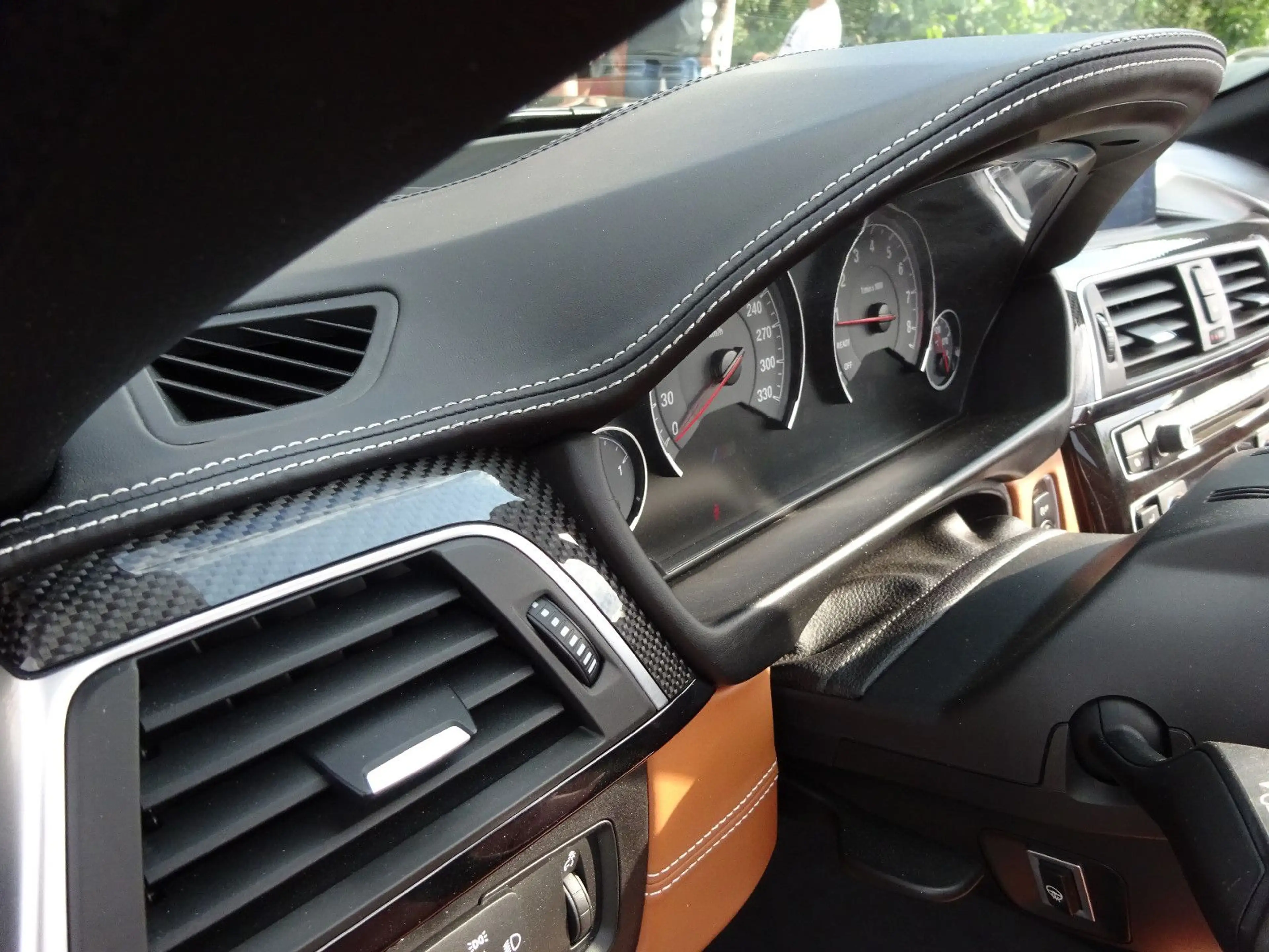 BMW M4 CABRIO COMPETITION LCI (NO OPF) INDIVIDUAL — photo 20