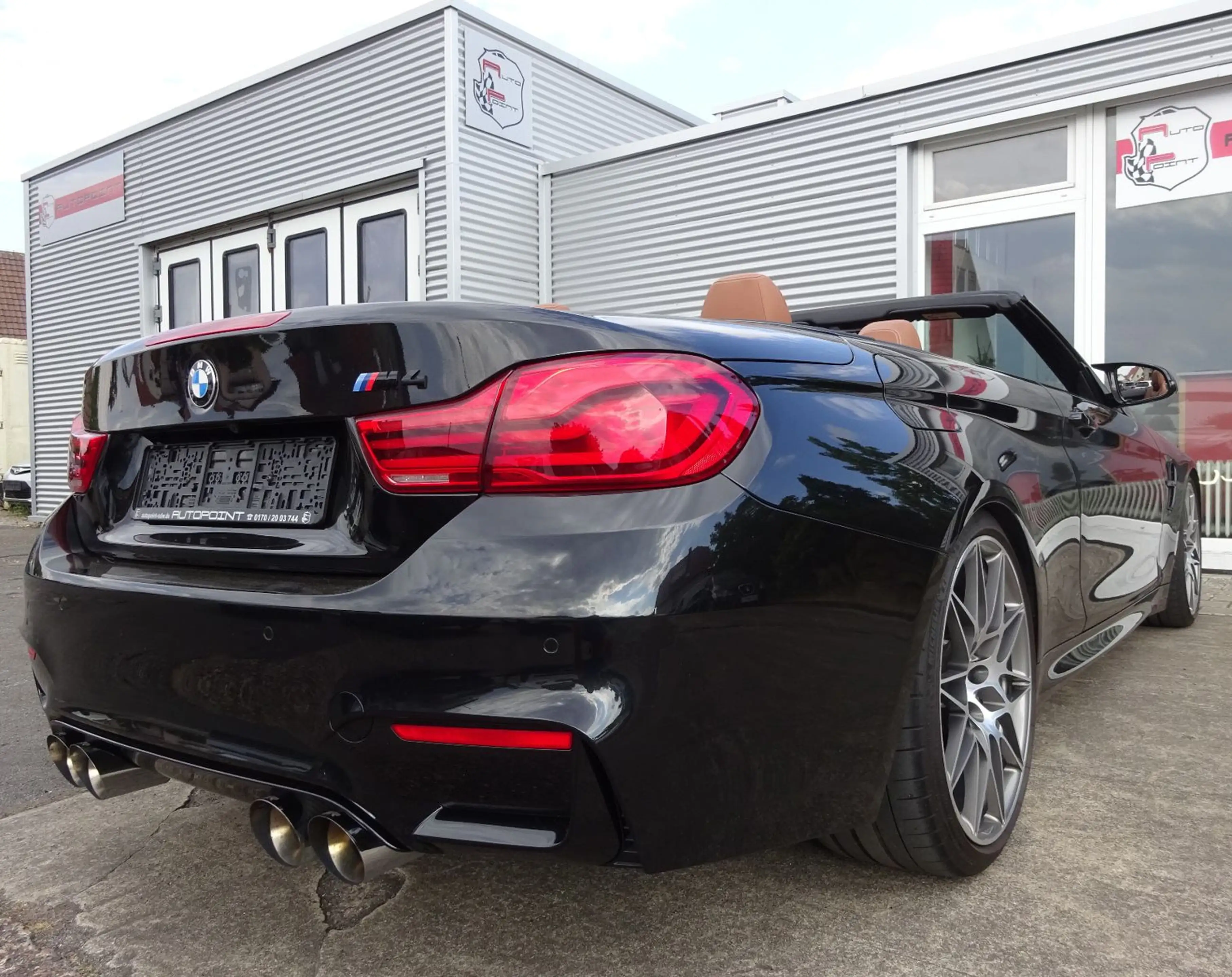 BMW M4 CABRIO COMPETITION LCI (NO OPF) INDIVIDUAL — photo 6