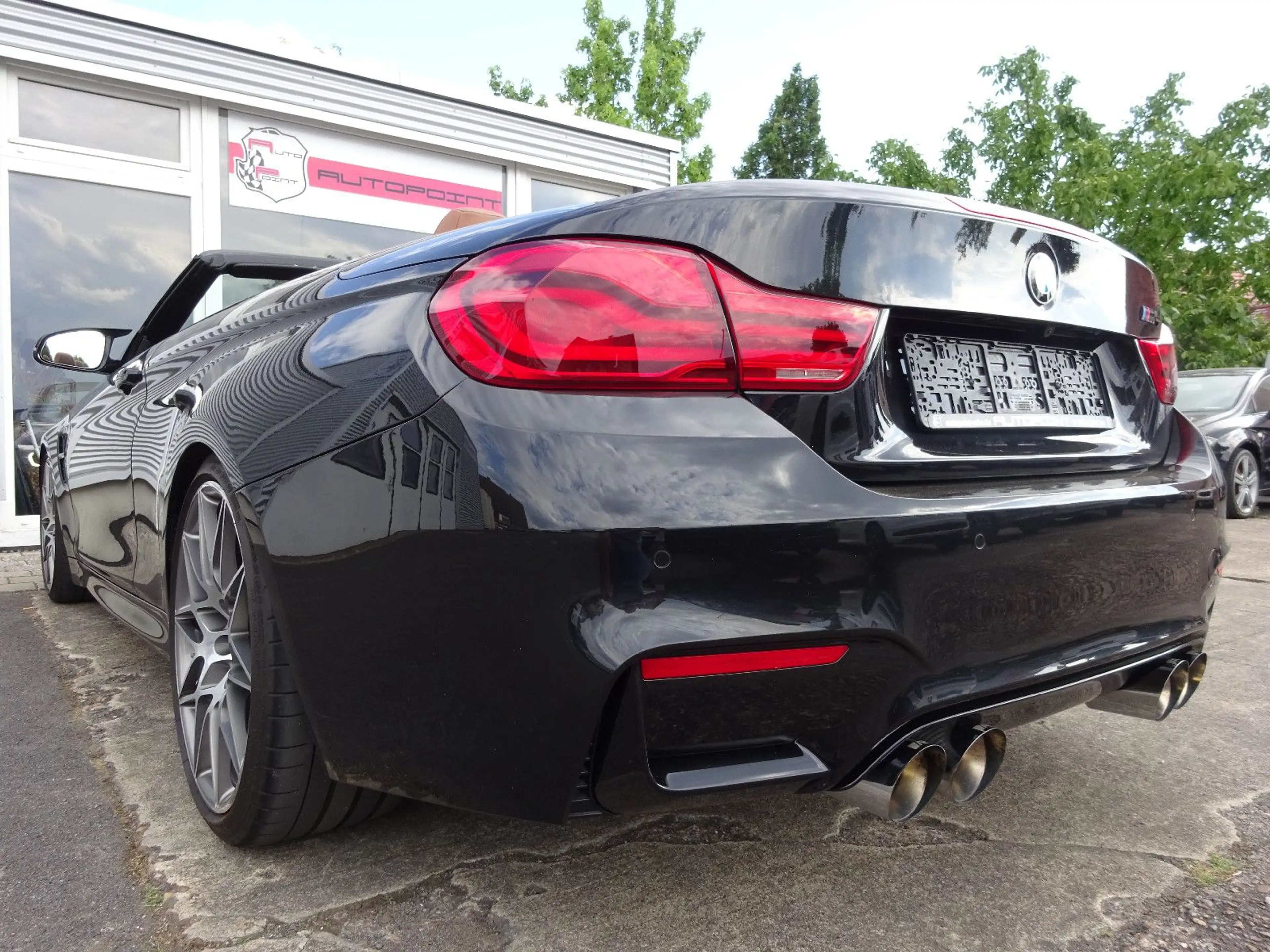BMW M4 CABRIO COMPETITION LCI (NO OPF) INDIVIDUAL — photo 8