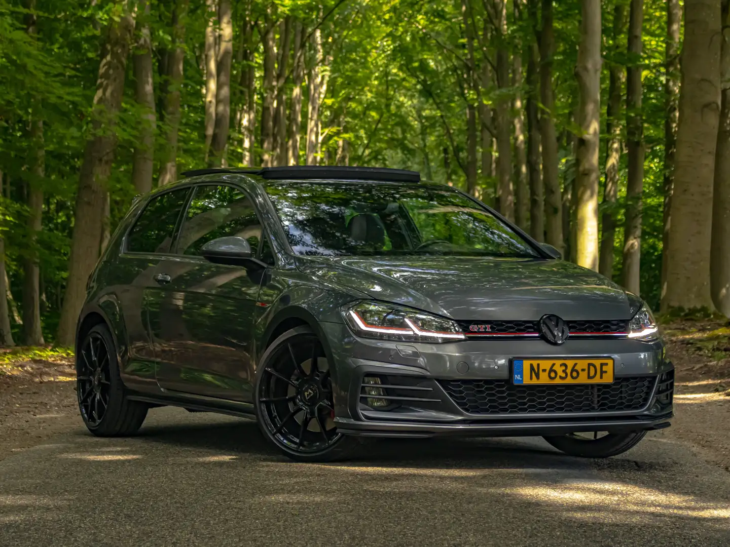 Volkswagen Golf GTI 7.5 Performance | Pano | 3 Inch | Motec | Stage 1 Grijs - 1