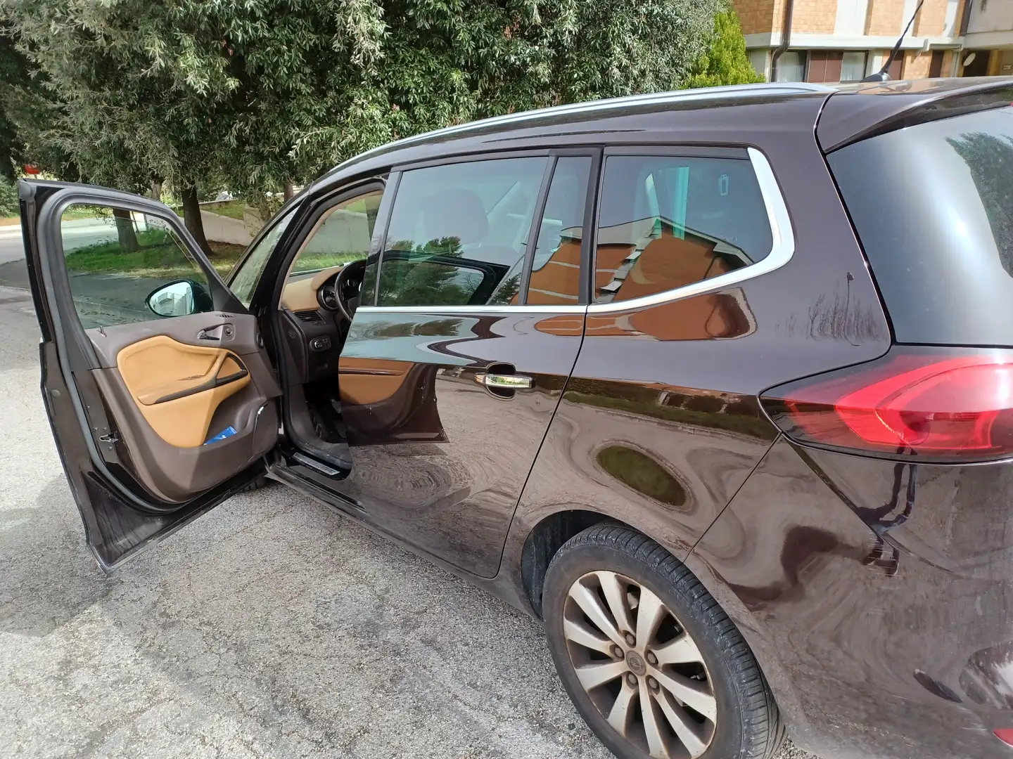 Opel Zafira Tourer 1.6 t Cosmo ecoM 150cv - 1