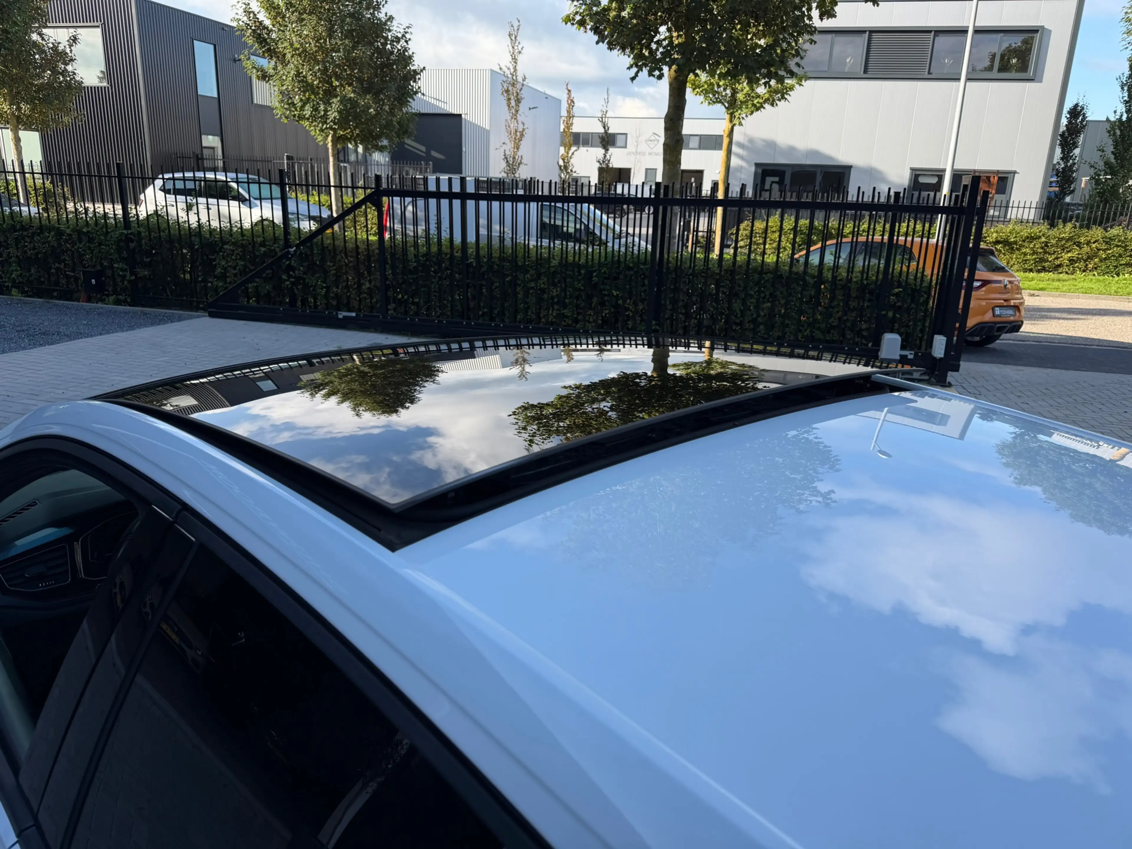 Volkswagen Polo GTI 2.0 TSI DSG / Panorama / Beats / Virtual / Camera — photo 9