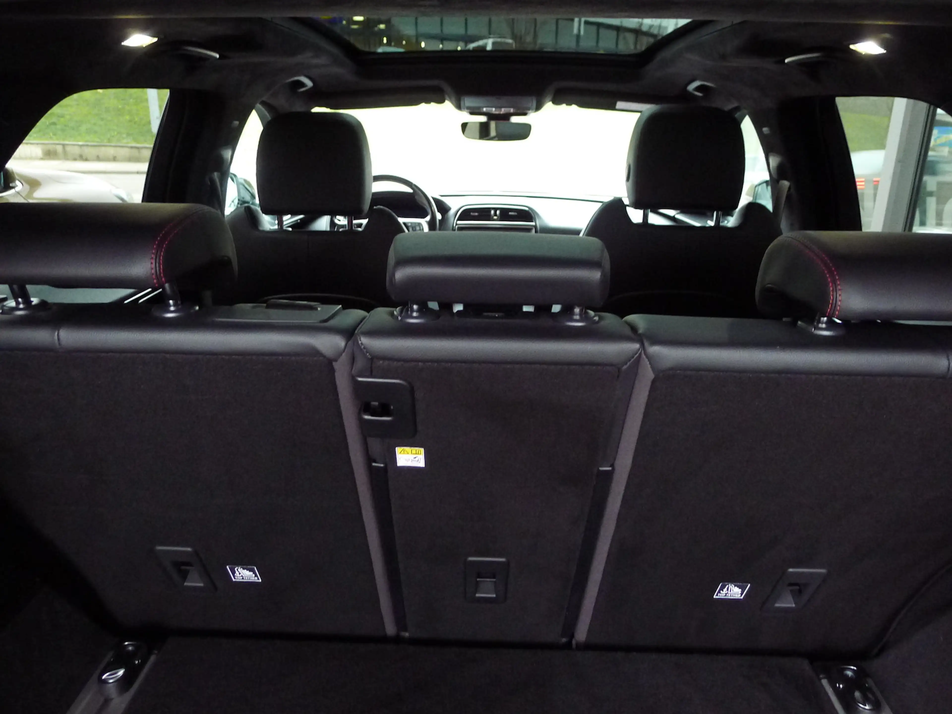 Jaguar F-Pace 300 AWD R Dynamic Voll/Voll/perfekt!! — photo 12