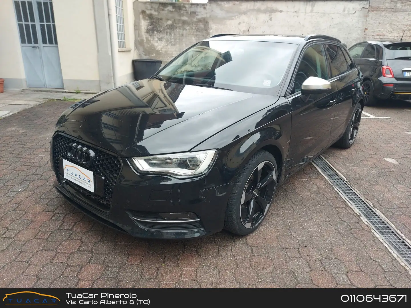 Audi A3 spback Ambiente 1.6 TDI dsg Noir - 1