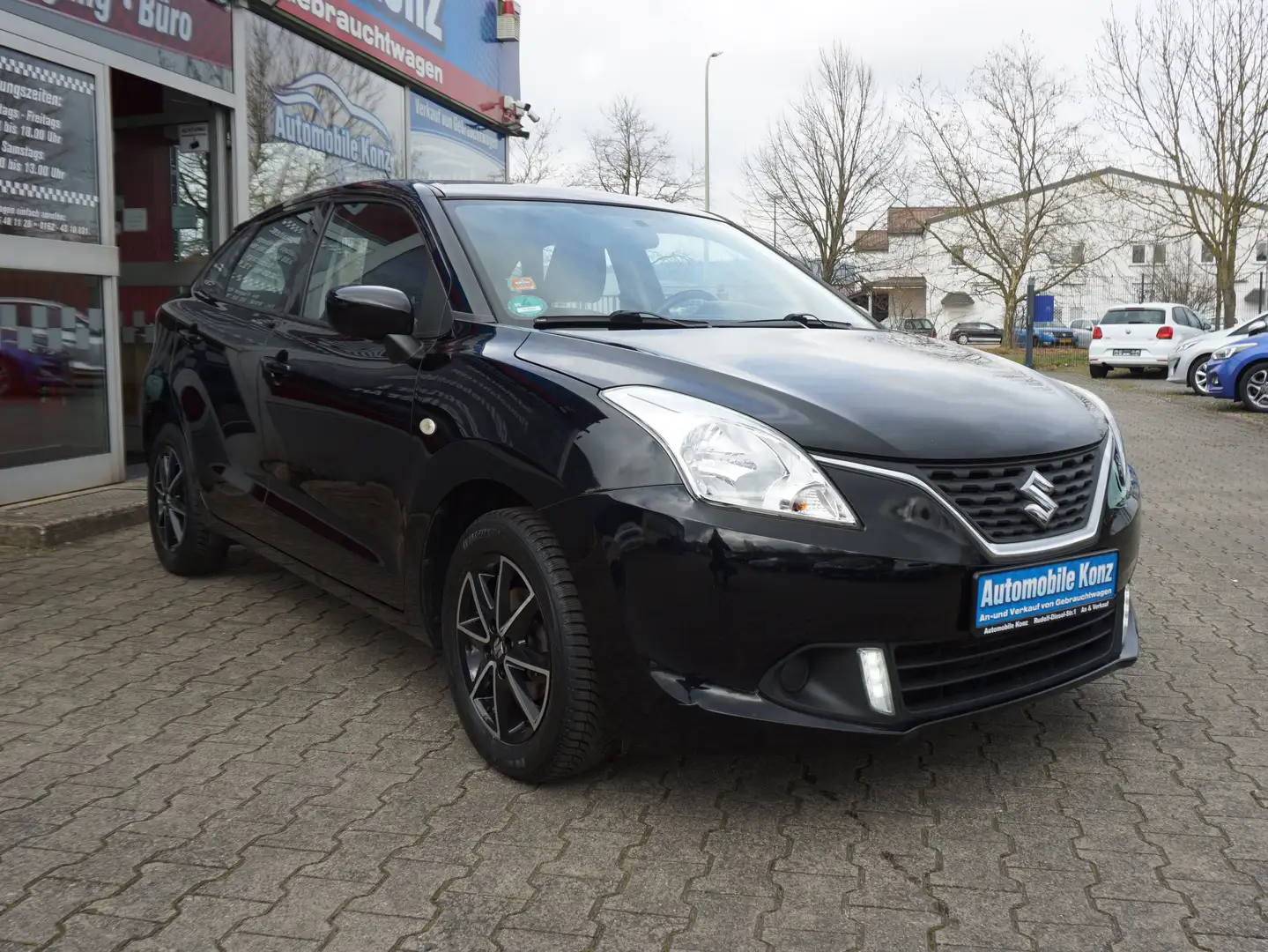Suzuki Baleno Basic Negru - 2
