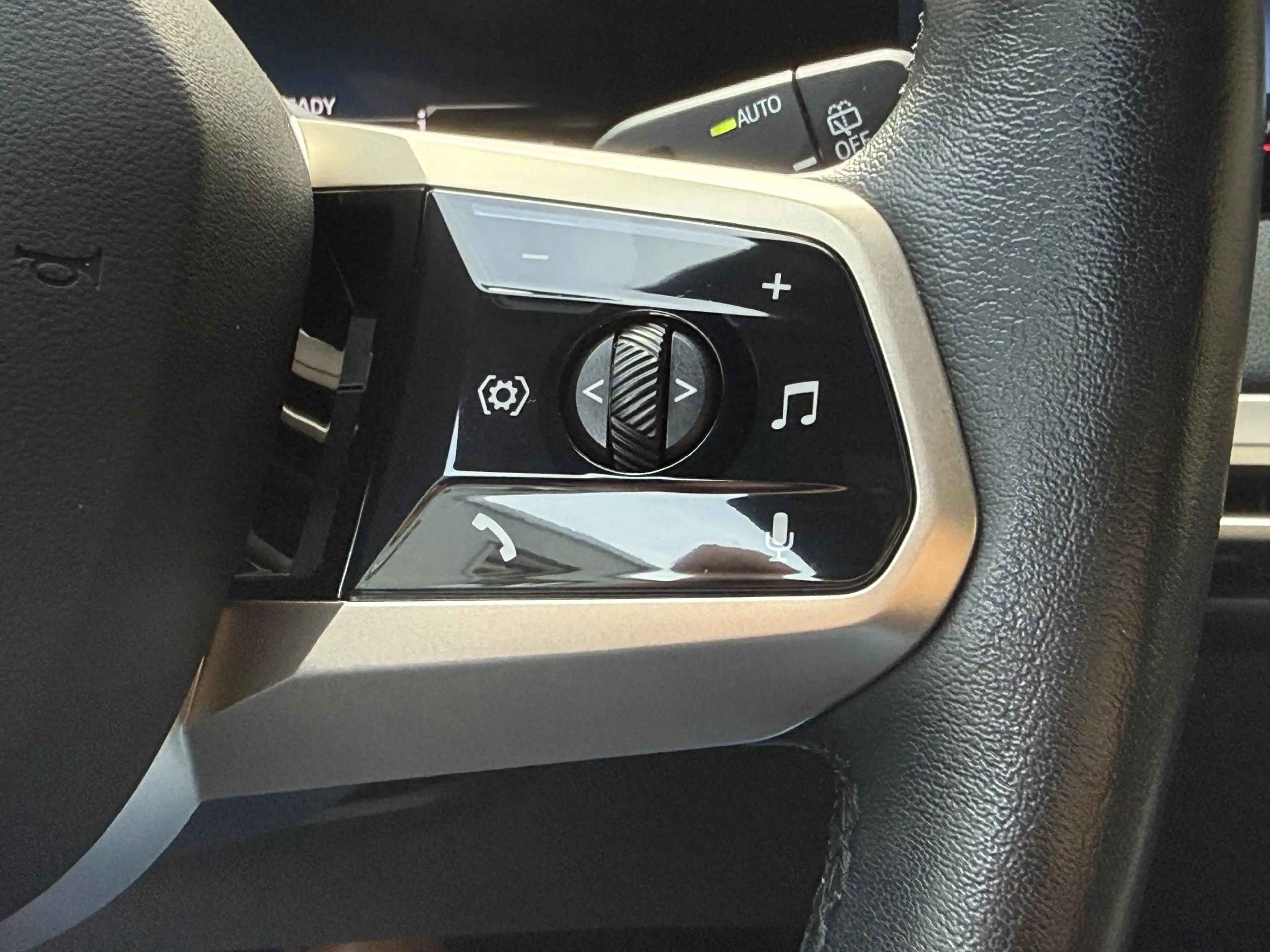 BMW iX xDrive40 Sportpakket 77kWh | SOH 98% | Sky Lounge — photo 26
