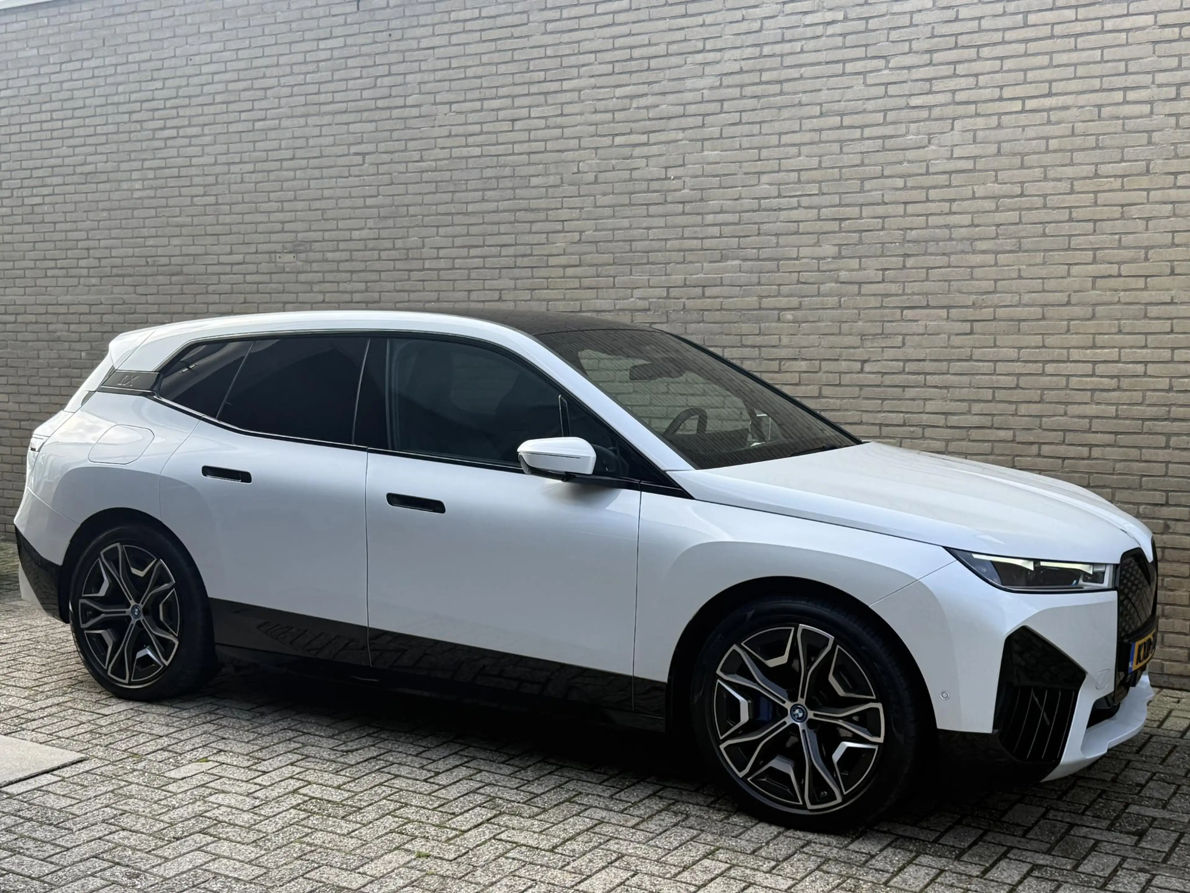 BMW iX xDrive40 Sportpakket 77kWh | SOH 98% | Sky Lounge — photo 42