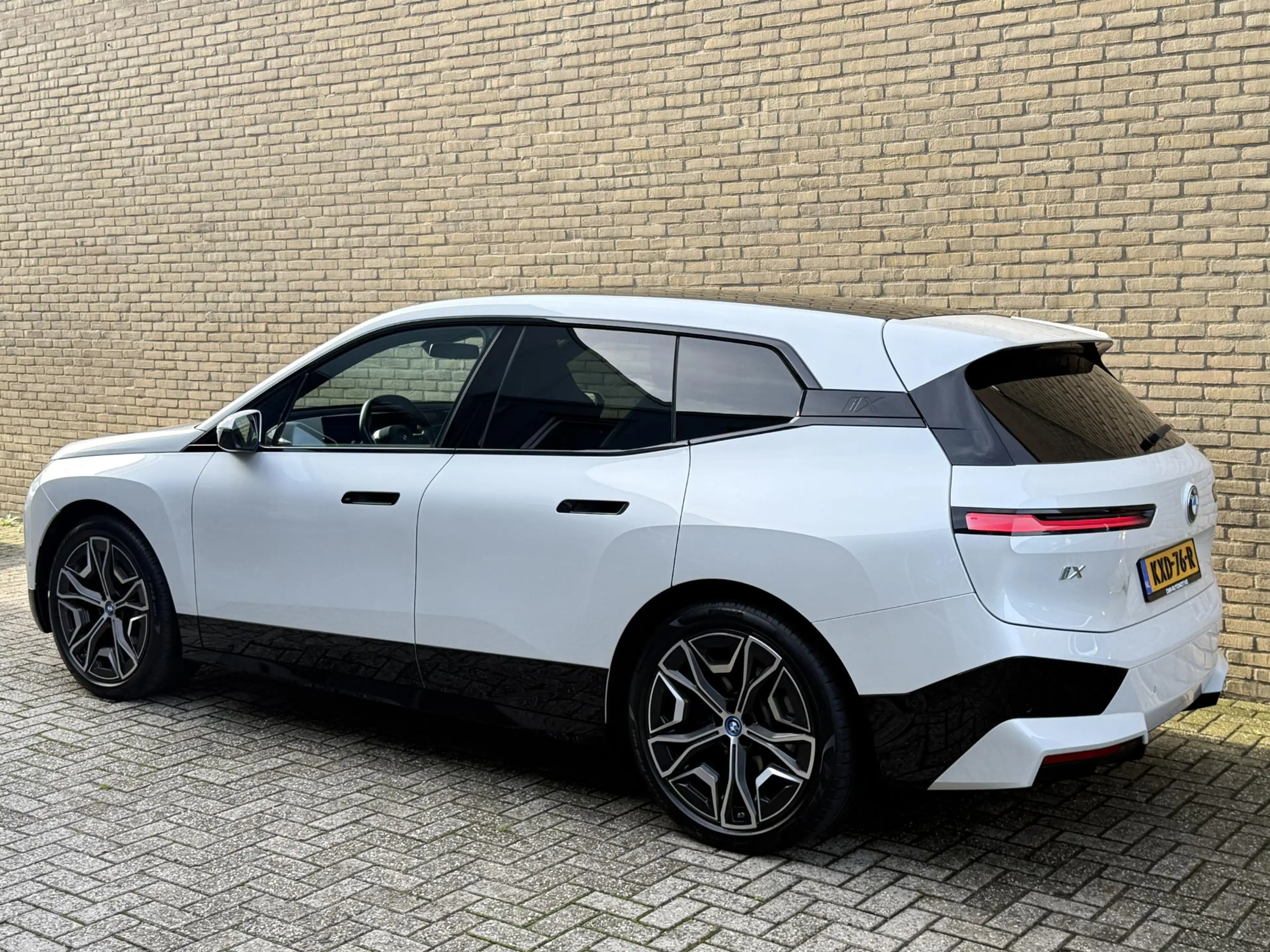 BMW iX xDrive40 Sportpakket 77kWh | SOH 98% | Sky Lounge — photo 39