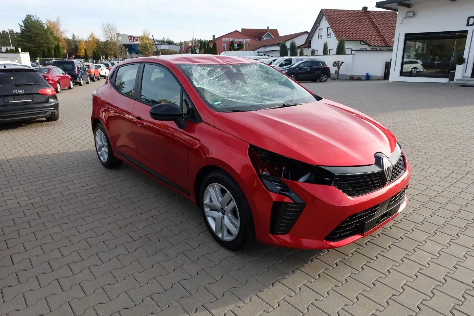 Renault Clio TCe90 Evolution Rot - 2