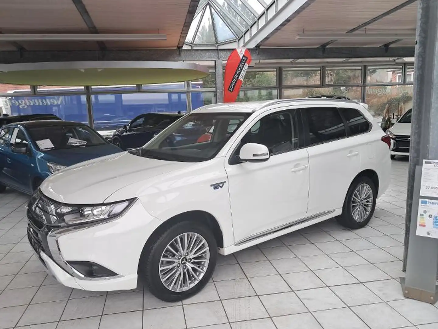 Mitsubishi Outlander PHEV BASIS Spirit-Paket 2.4 AHK abnb. Alb - 1