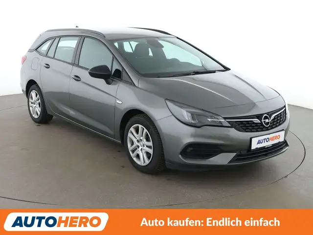 Opel Astra view 8