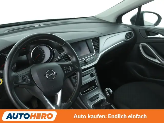 Opel Astra view 11