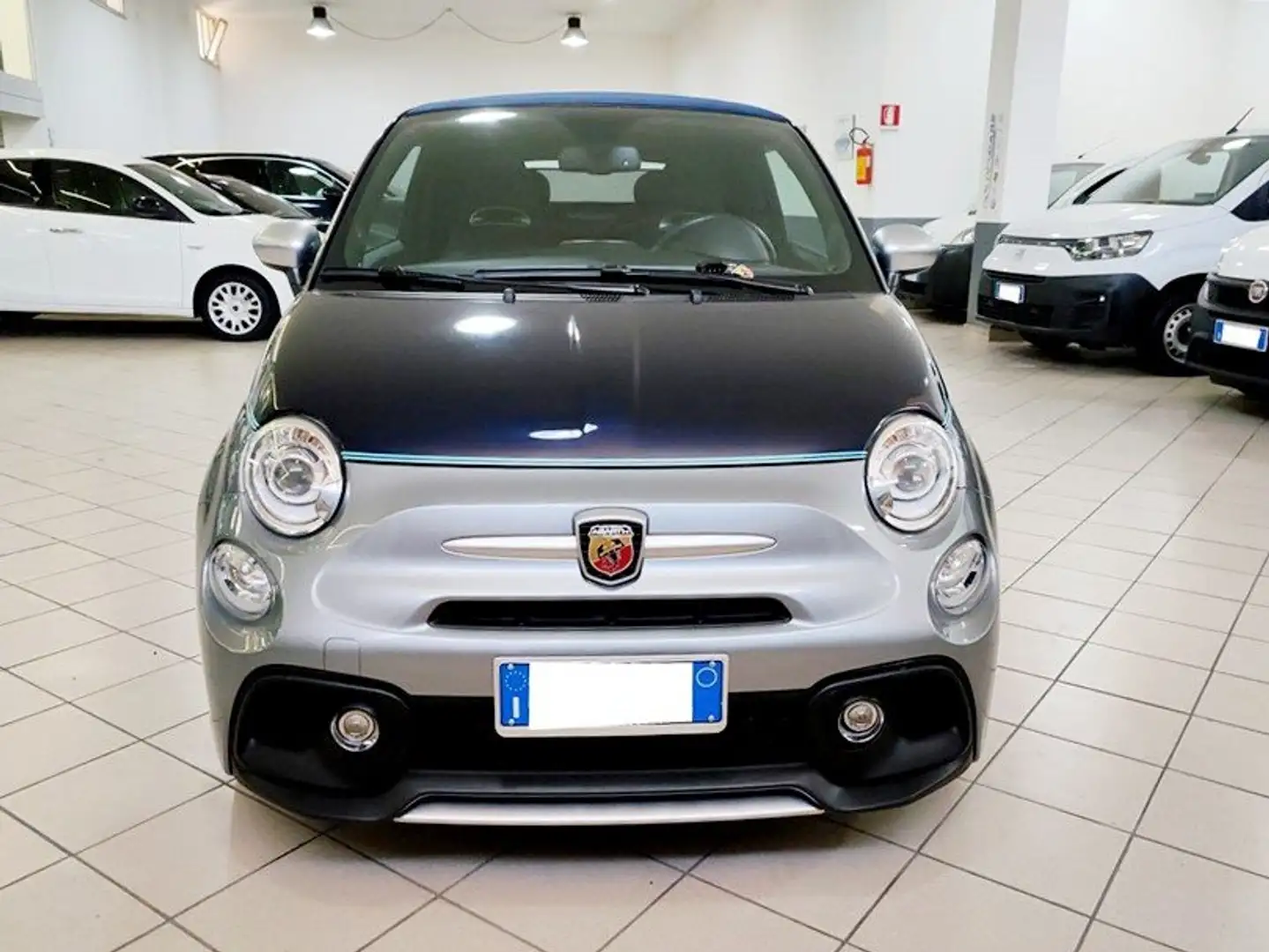 Abarth 695C 1.4 16v Rivale 180cv  N°1815 siva - 2