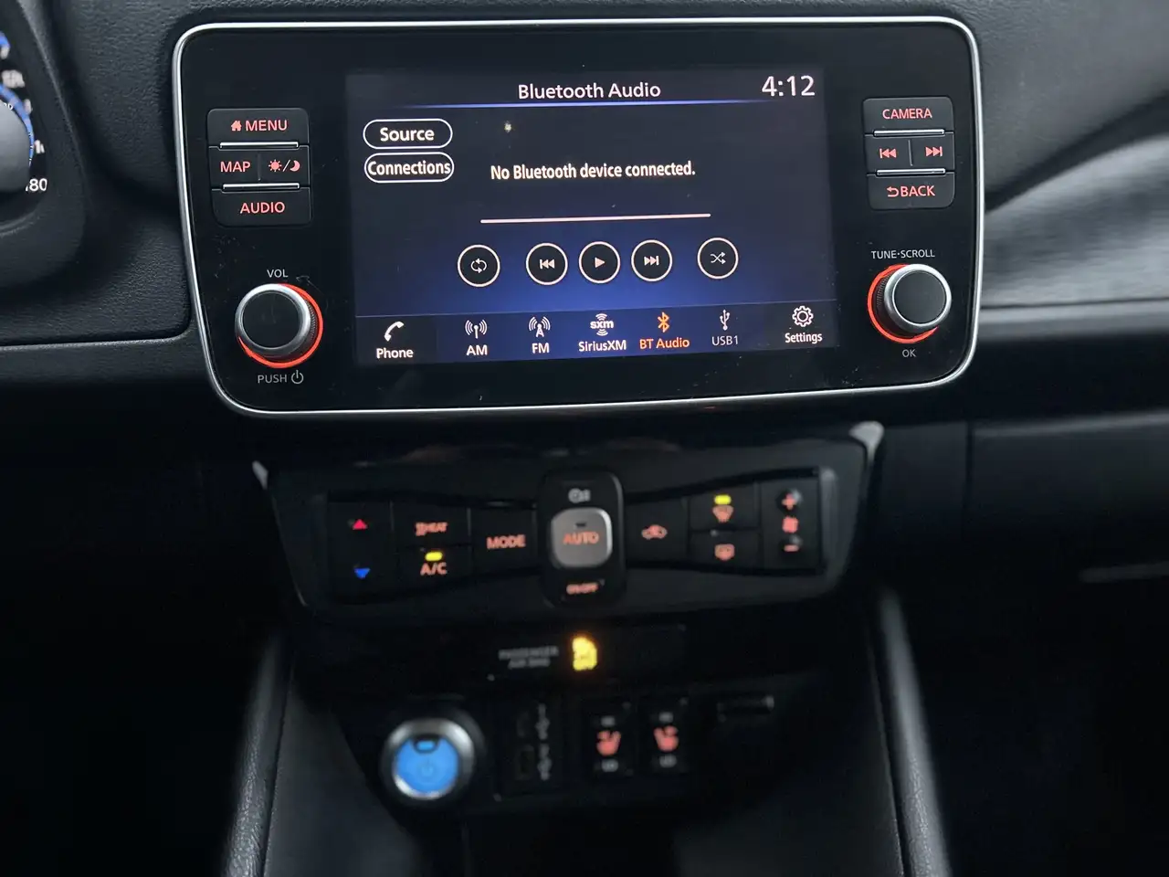 Nissan Leaf снимка Nissan Leaf