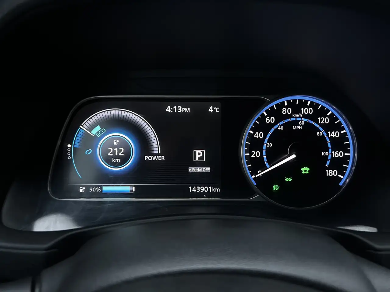 Nissan Leaf снимка Nissan Leaf
