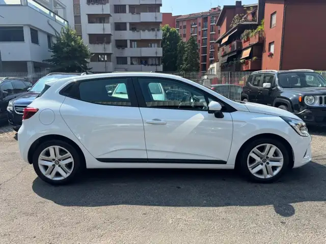 Renault Clio view 5