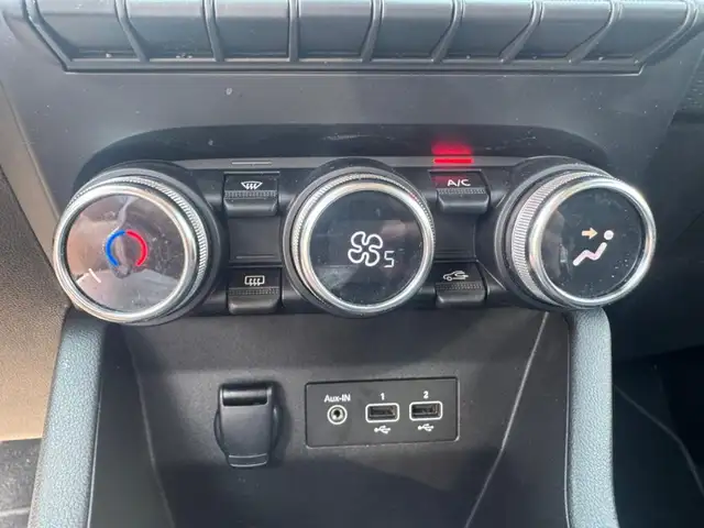 Renault Clio view 12